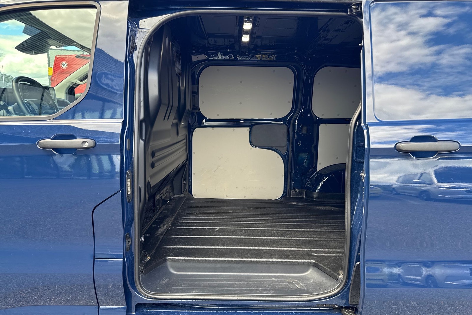 Ford Transit Custom 320 2.0 EcoBlue AWD SelectShift, 8-trins, 170ps, 2025