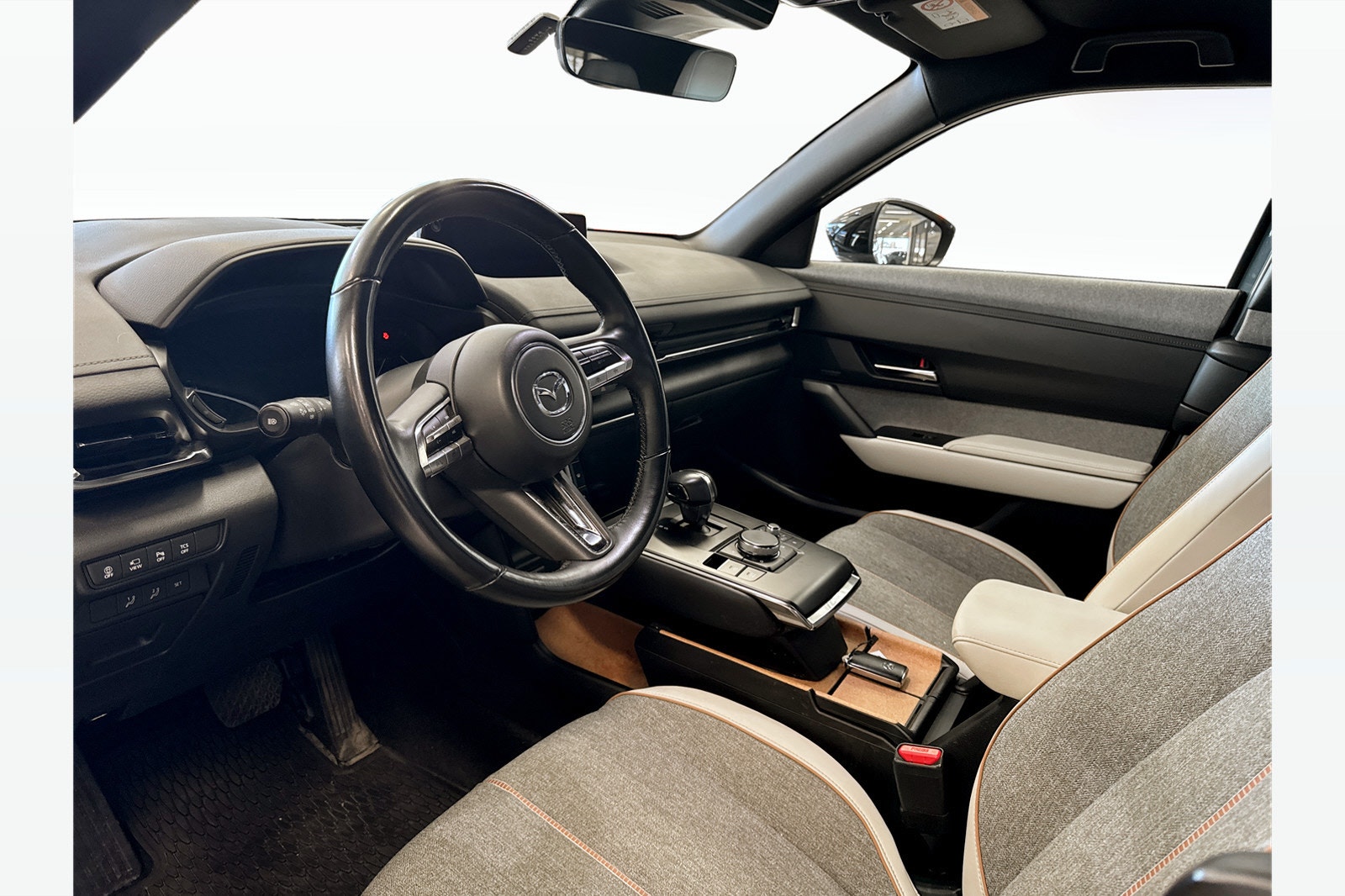 Mazda MX-30 e-Skyactiv EV, 143hp, 2023