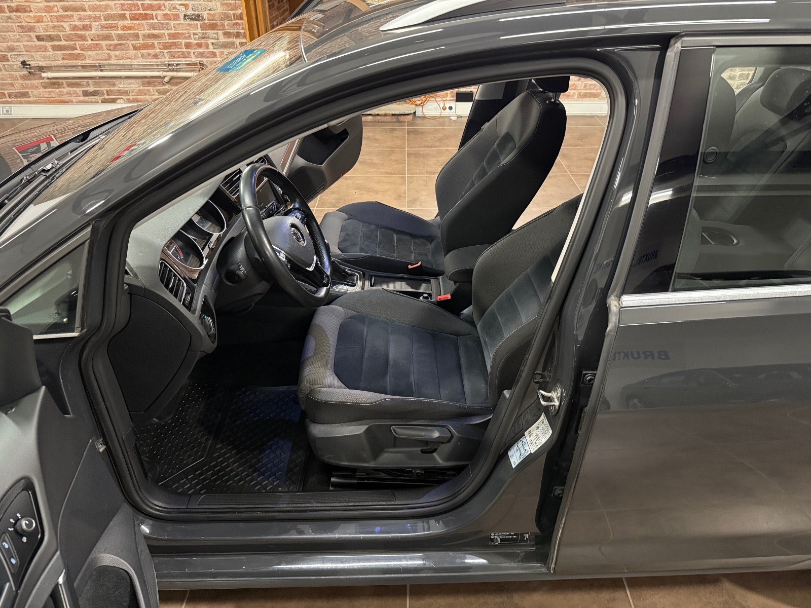 Volkswagen Golf Variant 1.4 TSI BMT DSG Sequential, 7-trins, 150ps, 2016