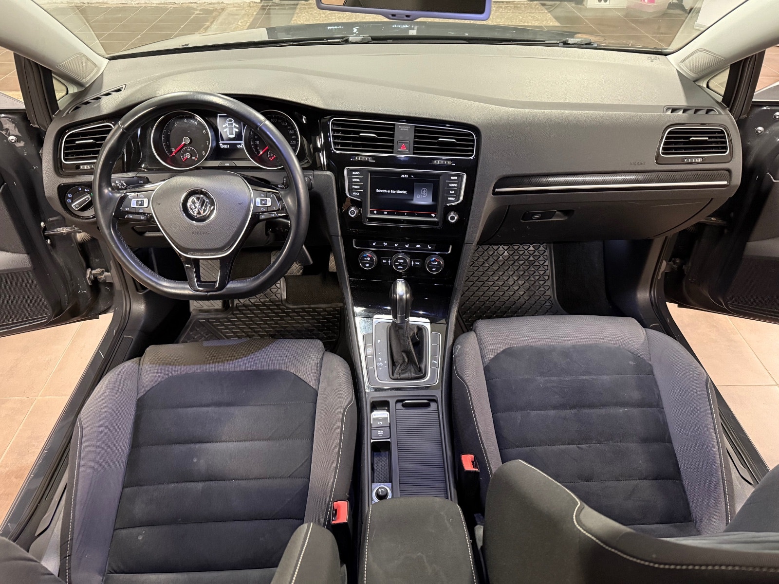 Volkswagen Golf Variant 1.4 TSI BMT DSG Sequential, 7-trins, 150ps, 2016