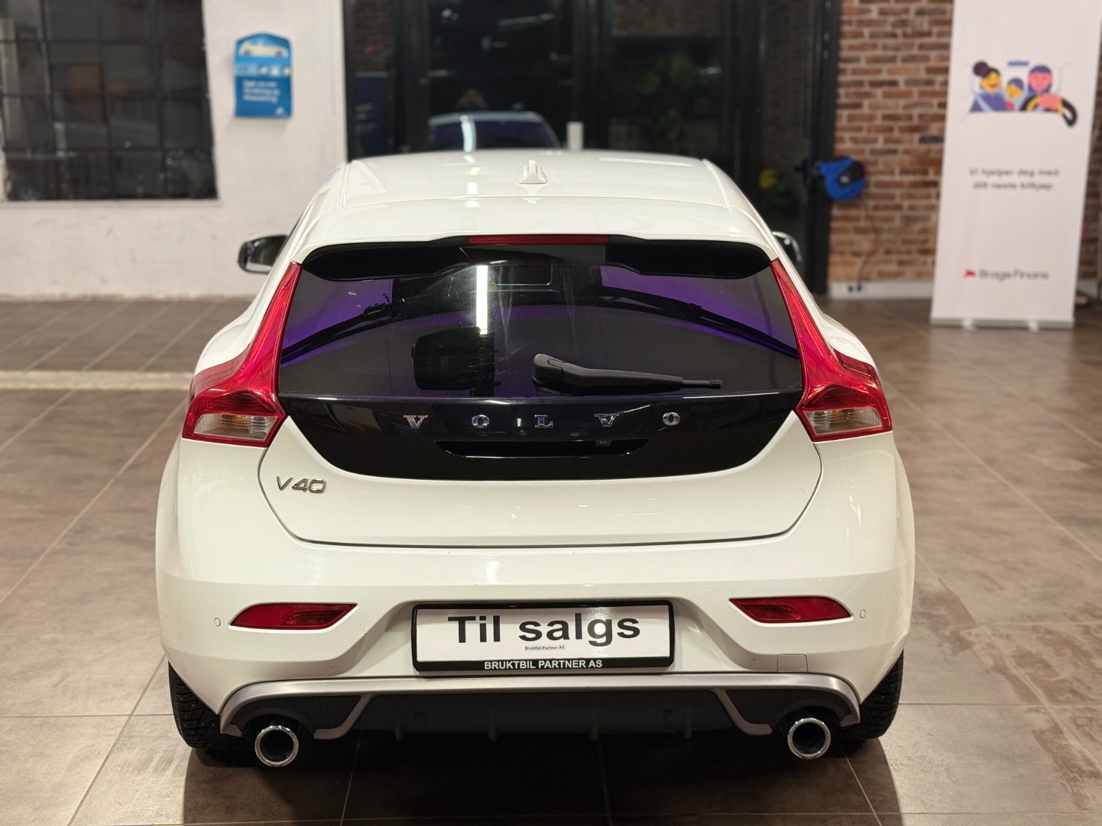 Volvo V40 D2 Manual, 6-trins, 120ps, 2017