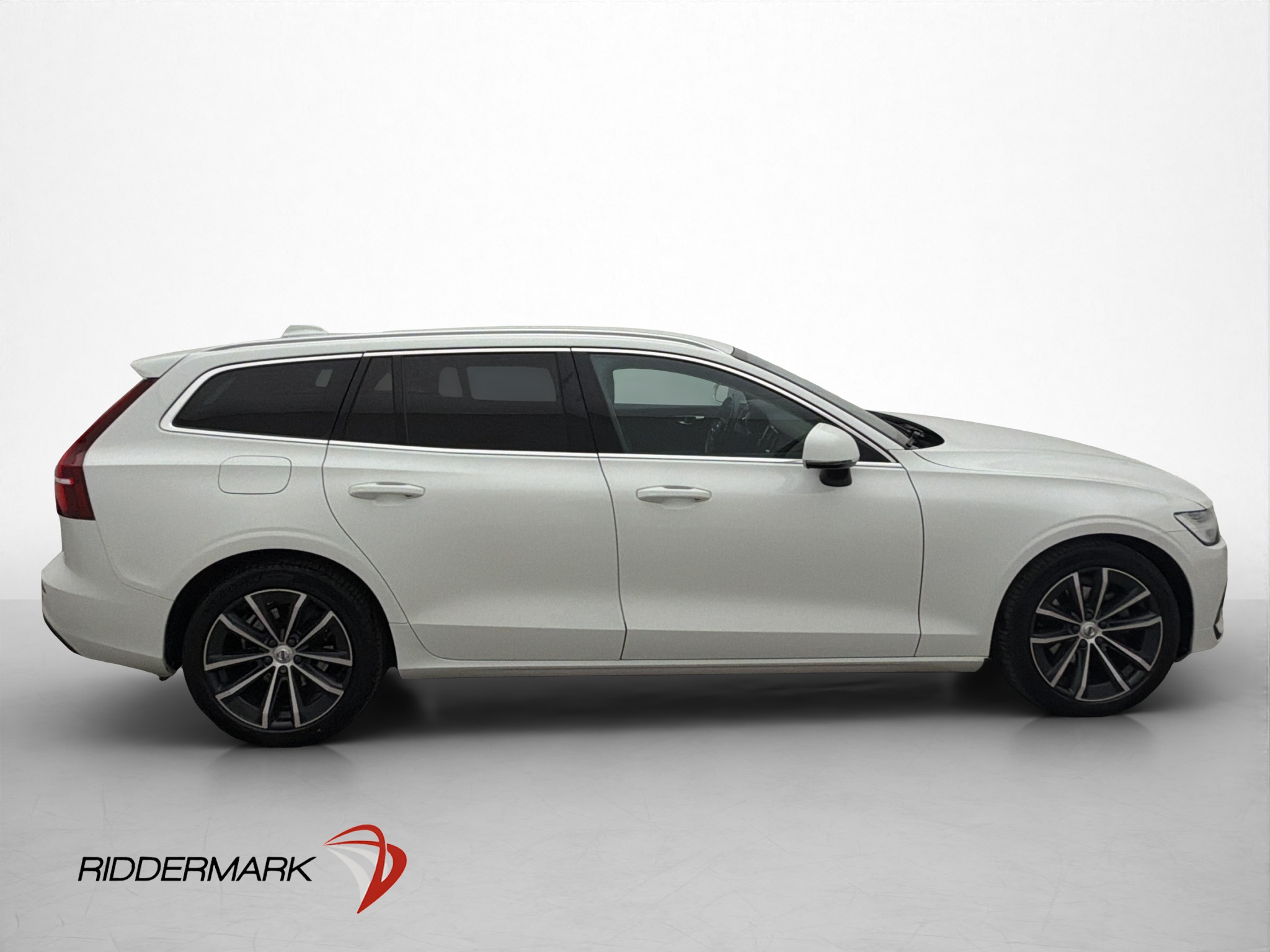 Volvo V60 B4 Geartronic, 8-trins, 197ps, 2021