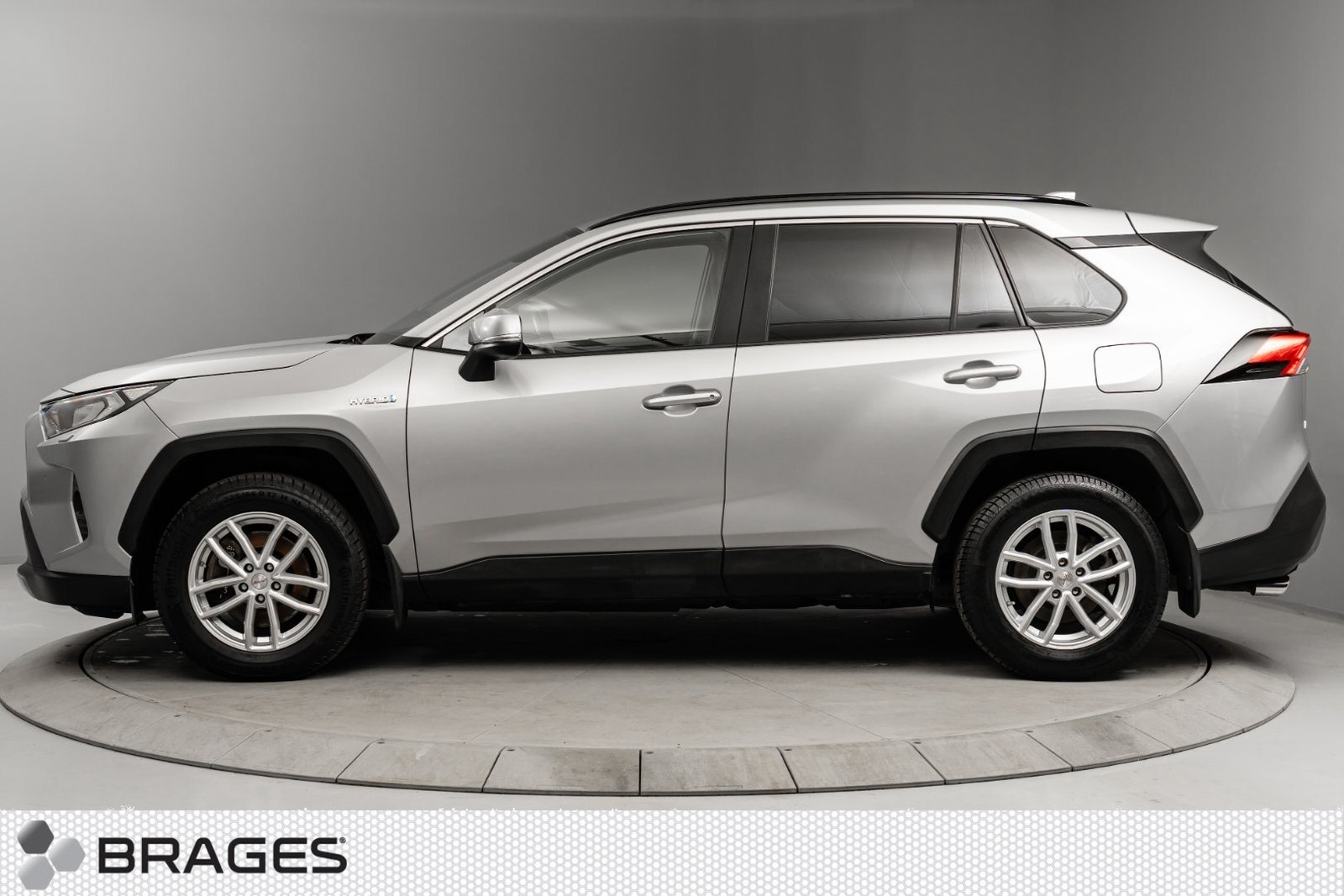 Toyota RAV4 Hybrid E-CVT, 218ps, 2020