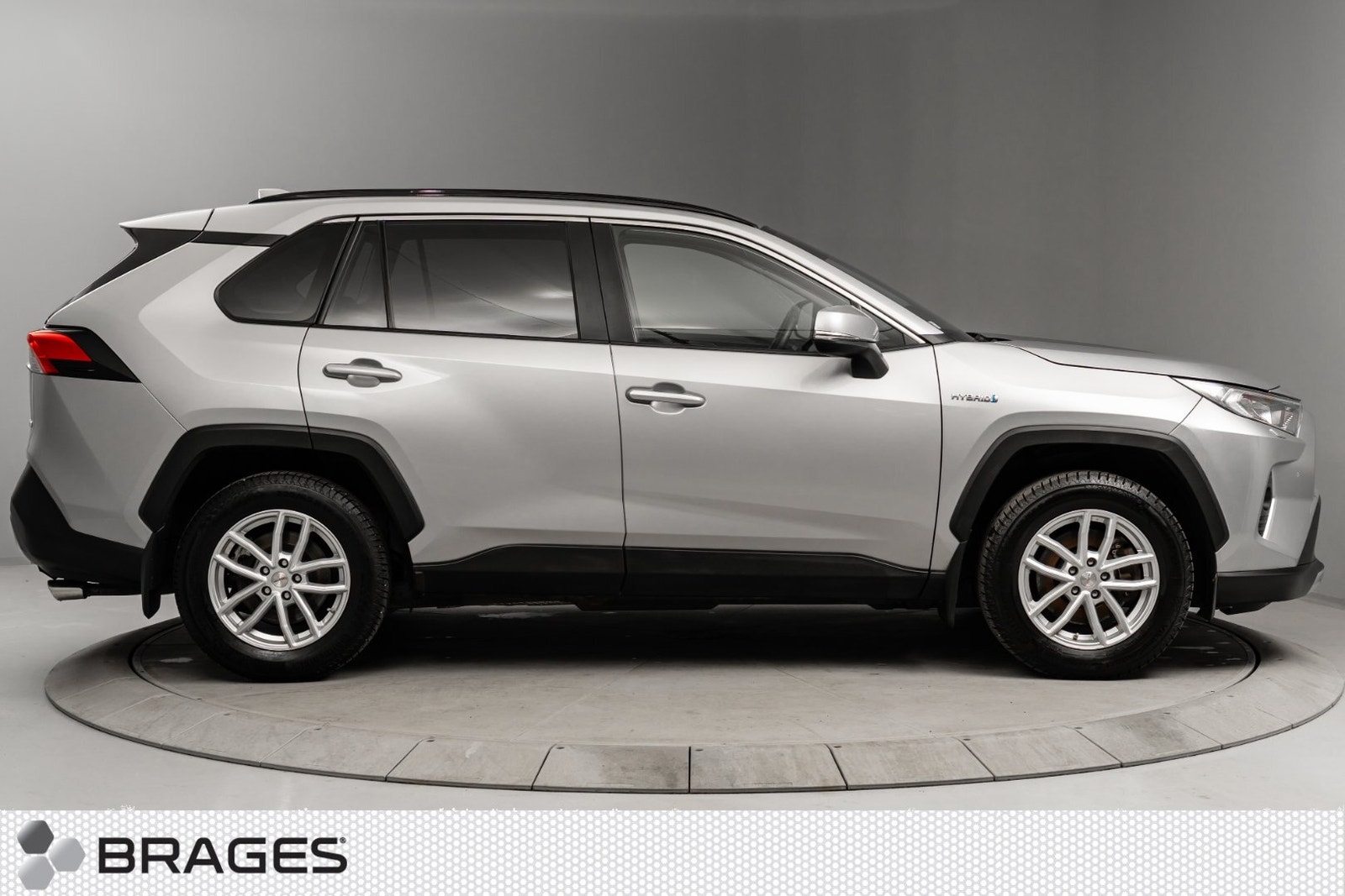 Toyota RAV4 Hybrid E-CVT, 218ps, 2020