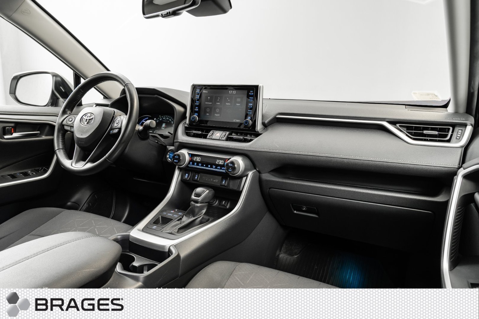 Toyota RAV4 Hybrid E-CVT, 218ps, 2020