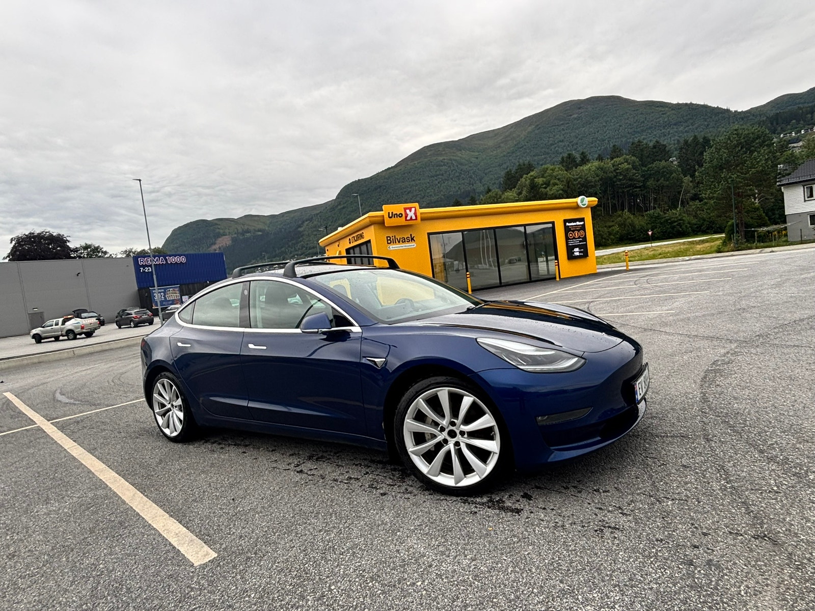 Tesla Model 3 Long Range AWD, 440hp, 2019