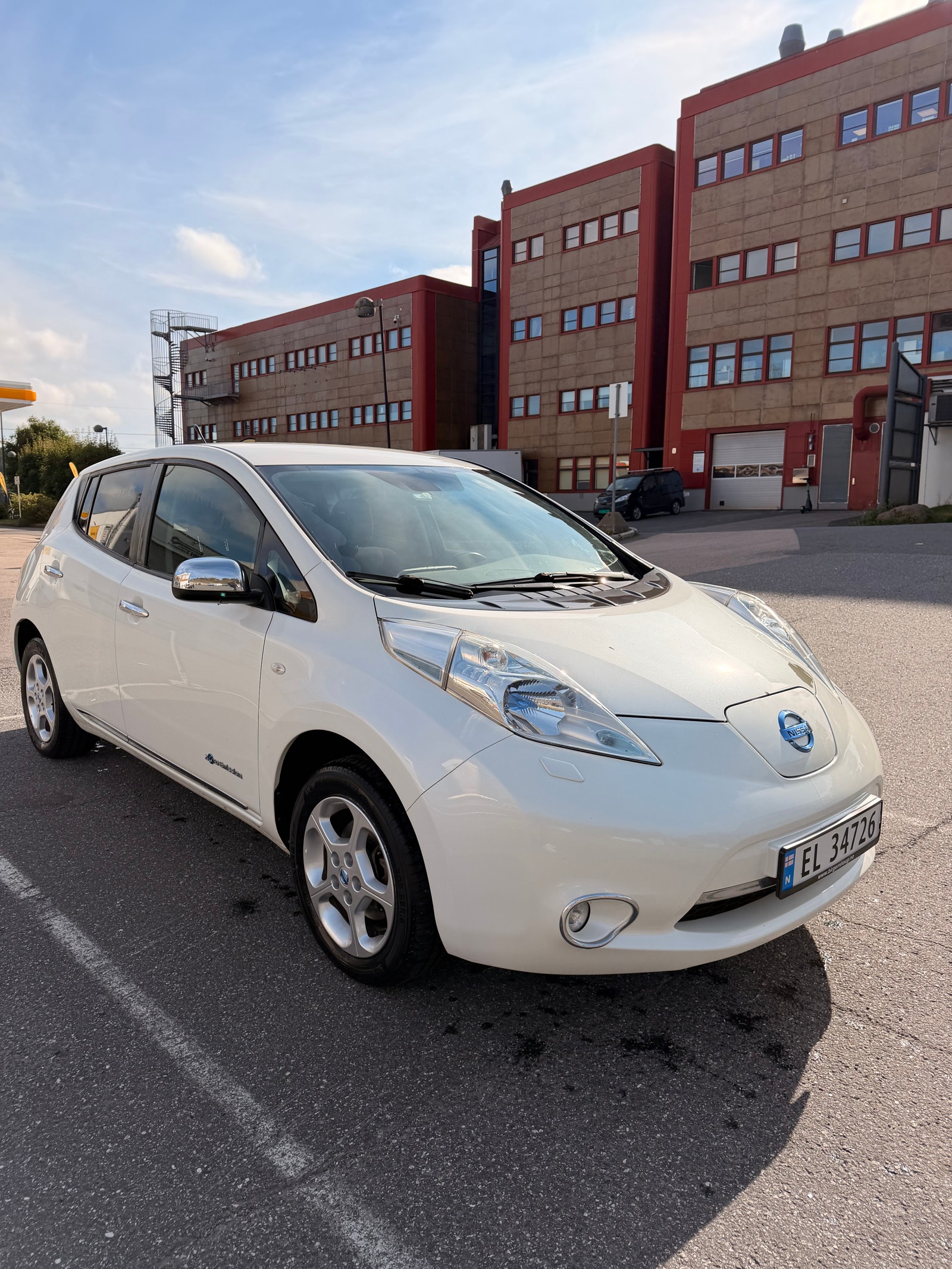 Nissan Leaf 24 kWh, 109ps, 2014