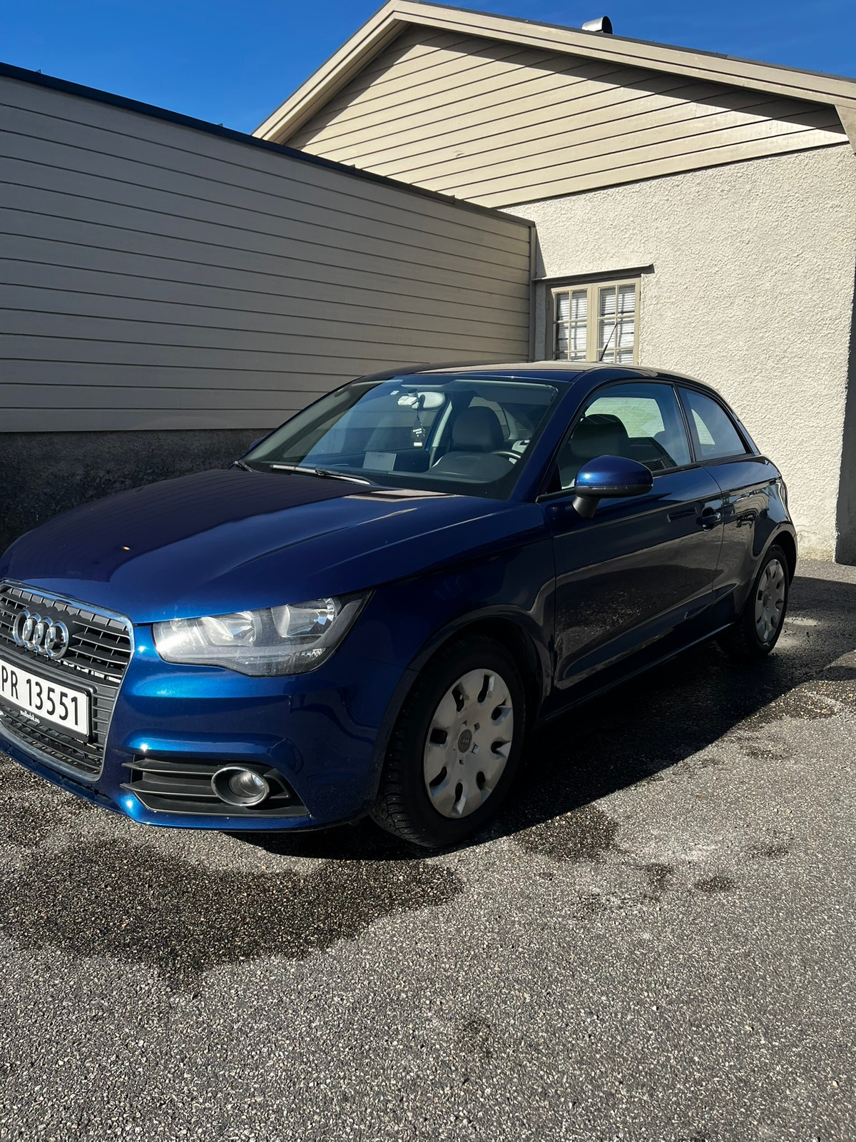 Audi A1 1.6 TDI  Manual, 5-trins, 105ps, 2011