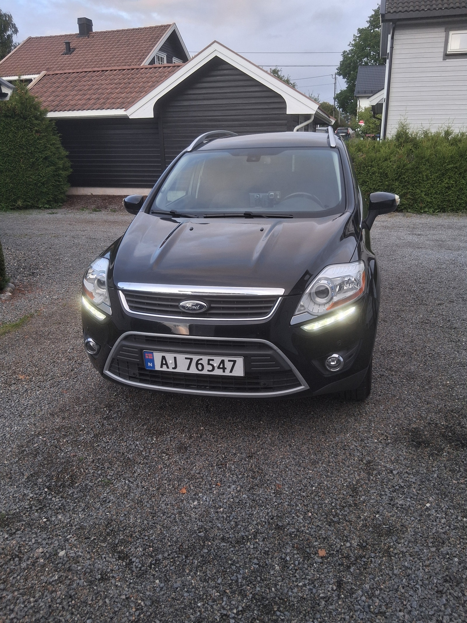 Ford Kuga 2.0 TDCi AWD Powershift 6, 6-trins, 140ps, 2012