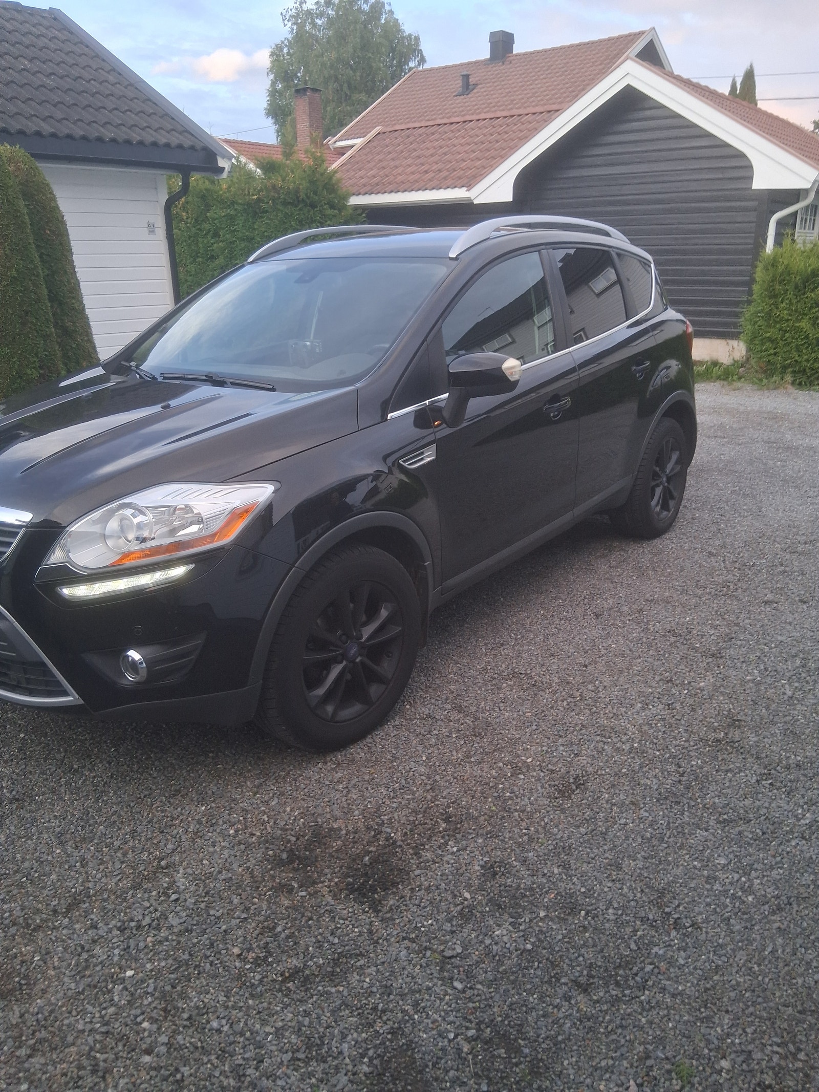 Ford Kuga 2.0 TDCi AWD Powershift 6, 6-trins, 140ps, 2012