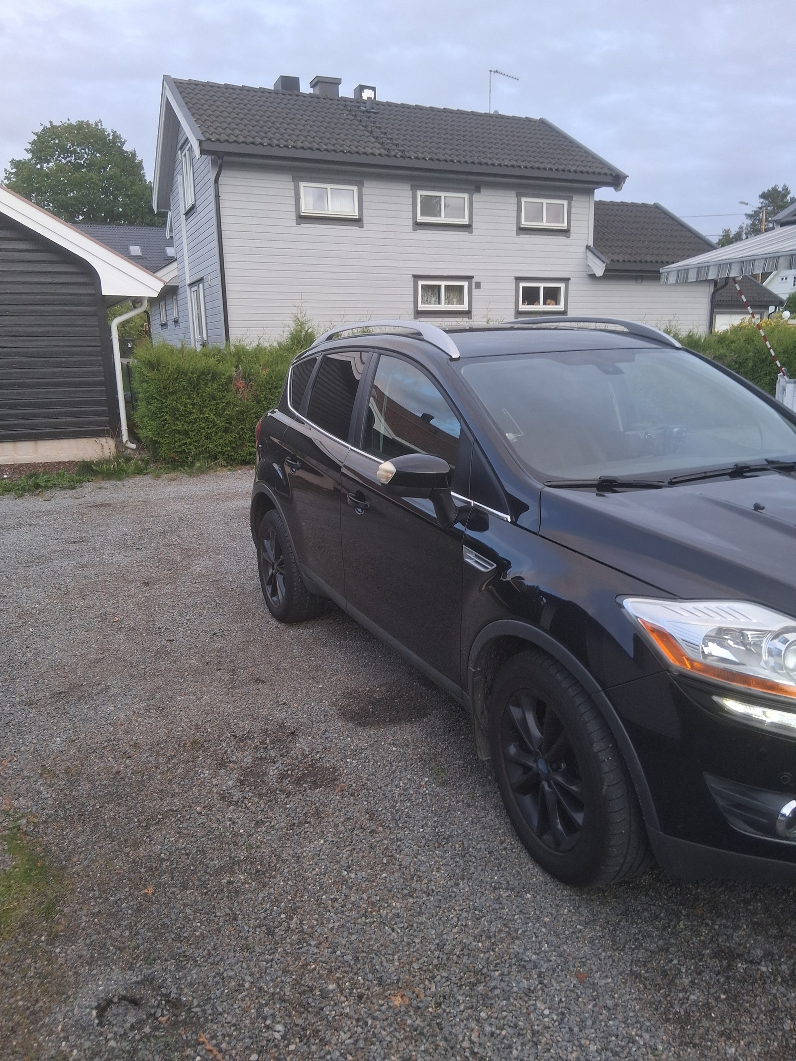Ford Kuga 2.0 TDCi AWD Powershift 6, 6-trins, 140ps, 2012