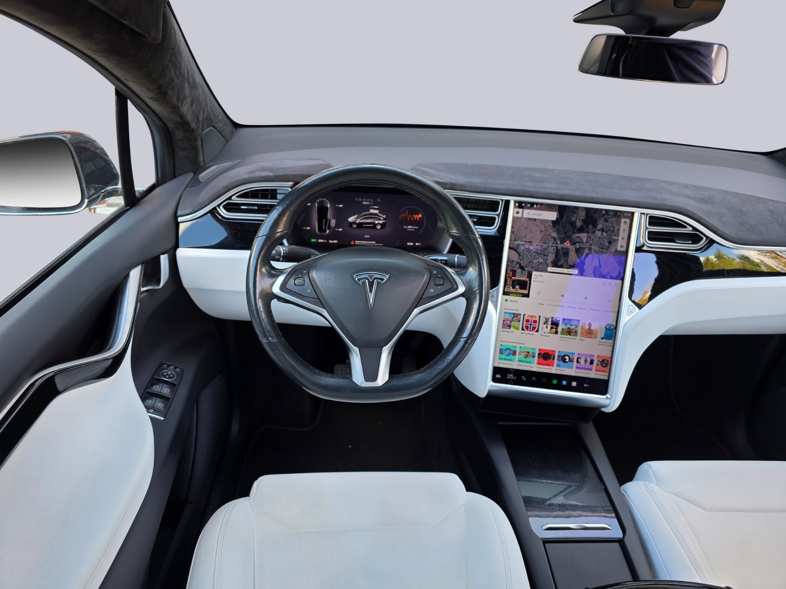 Tesla Model X 90D, 423ps, 2017