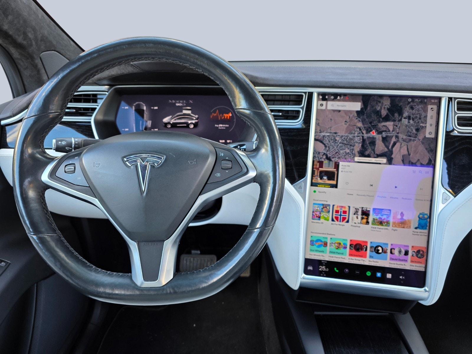 Tesla Model X 90D, 423ps, 2017