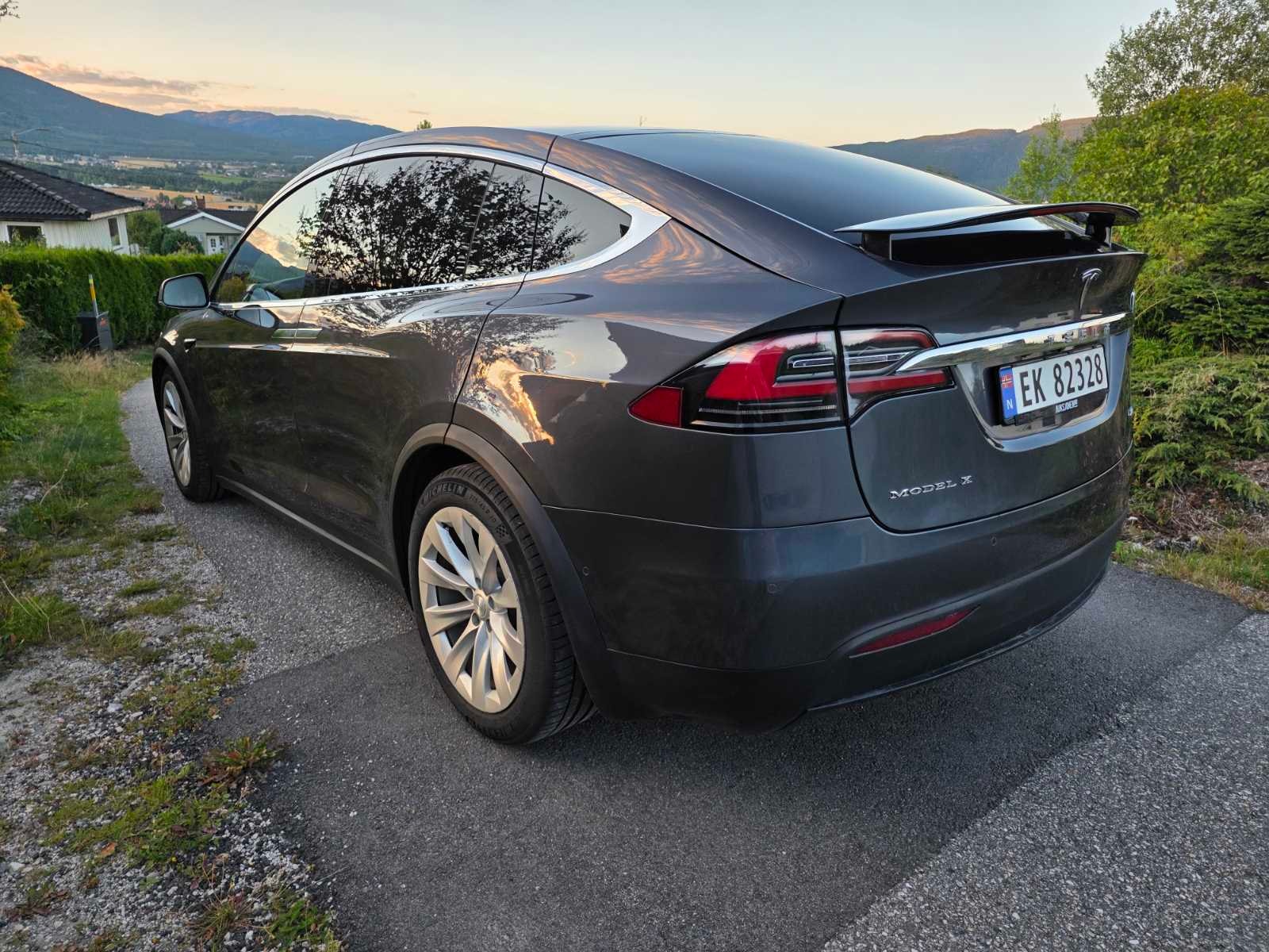 Tesla Model X 75D, 525ps, 2018