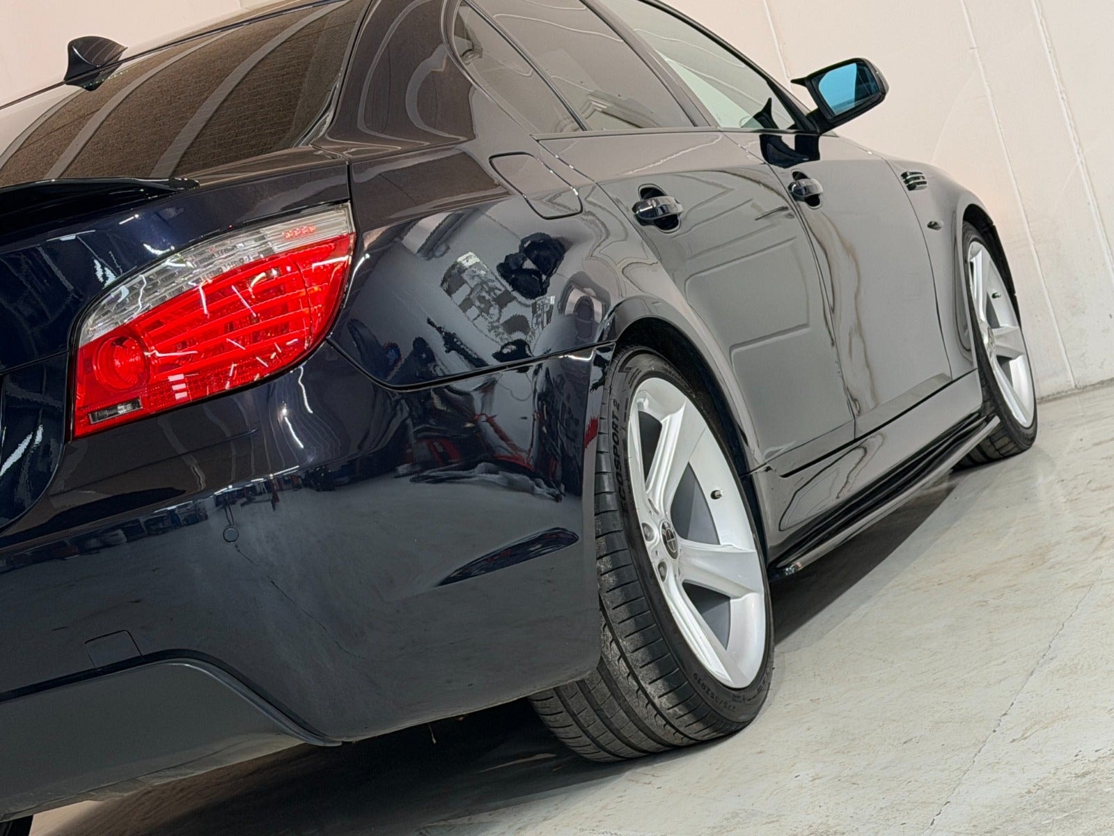 BMW 525d Sedan Manual, 197hp, 2008