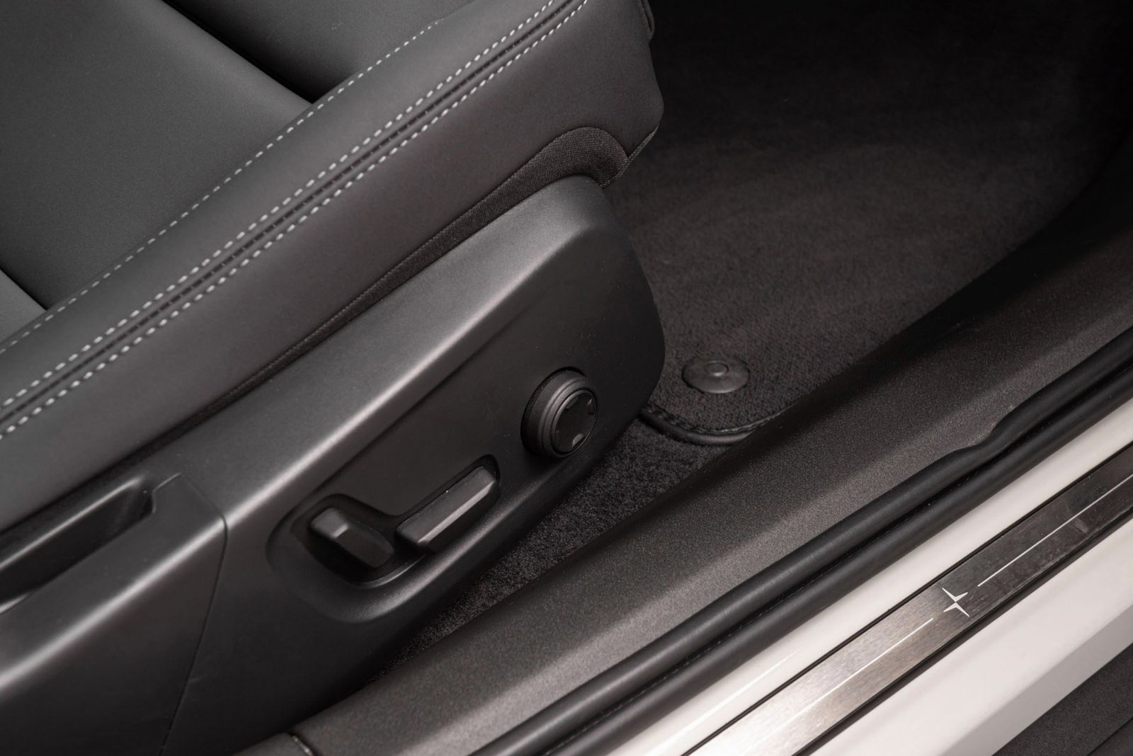 Polestar 2 Long range Dual motor, 421hp, 2026