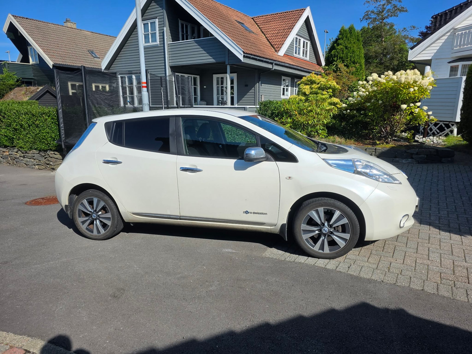 Nissan Leaf 24 kWh, 109ps, 2013