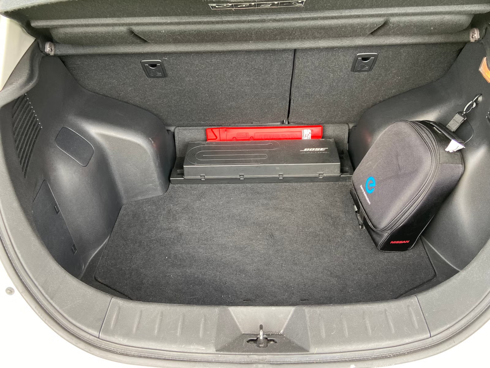 Nissan Leaf 24 kWh, 109ps, 2013