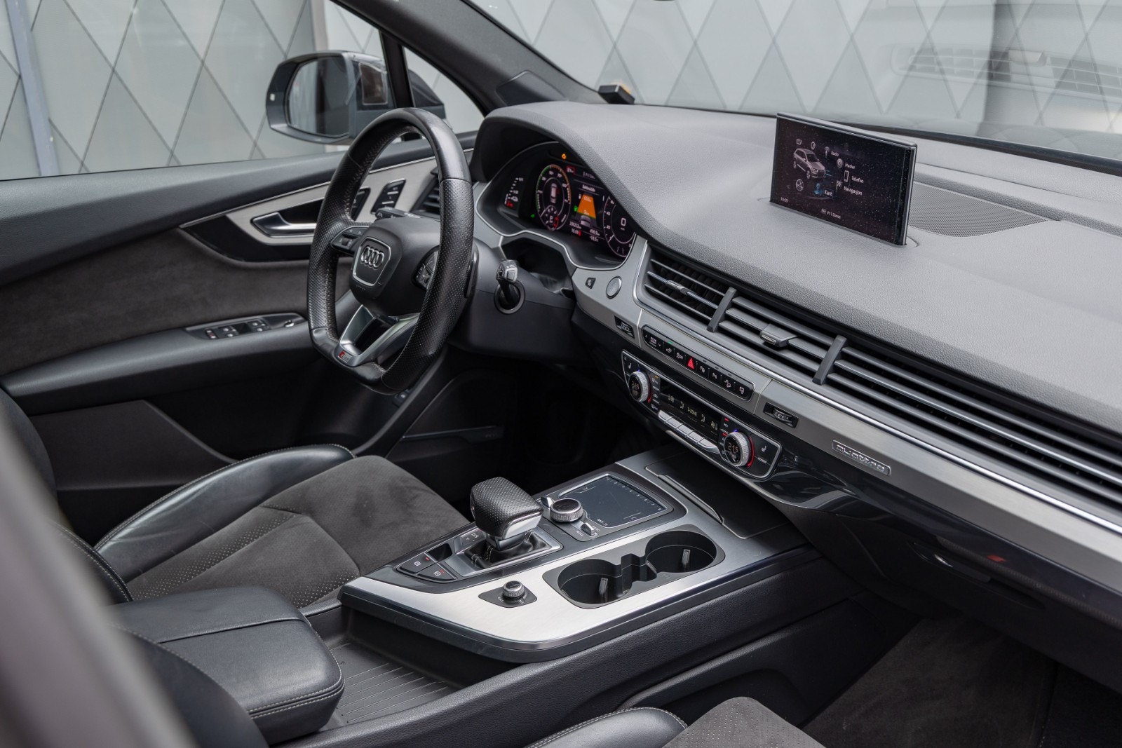 Audi Q7 e-Tron 3.0 TDI quattro TipTronic, 373hp, 2017