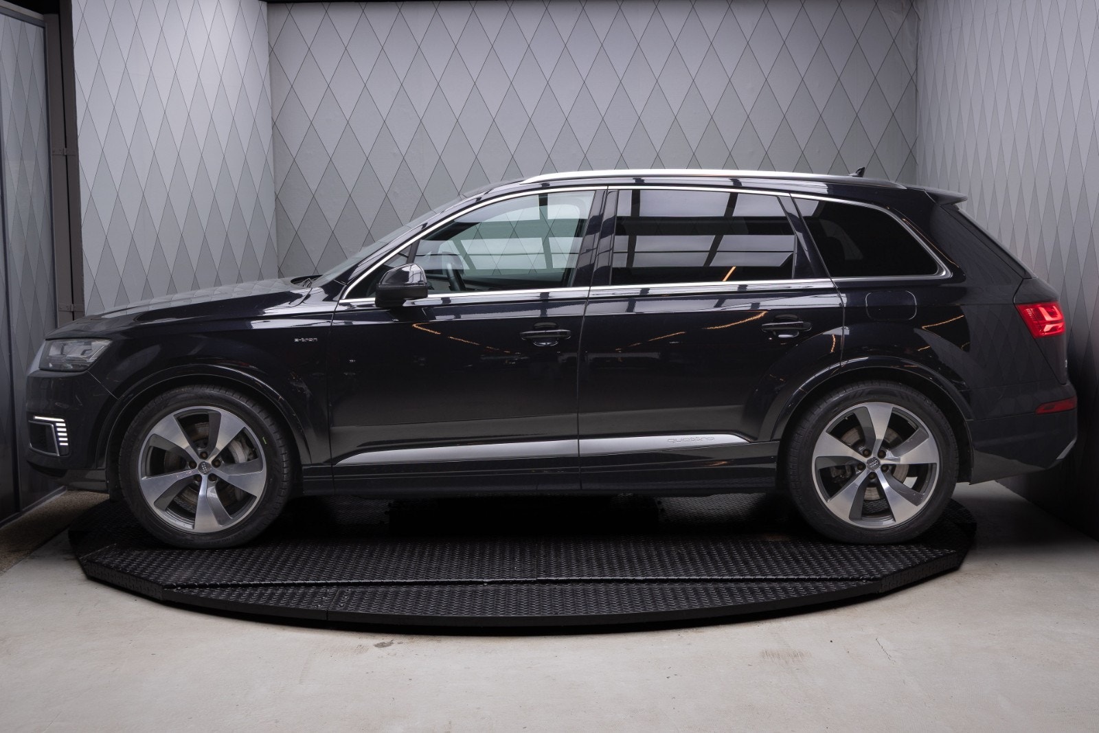 Audi Q7 e-Tron 3.0 TDI quattro TipTronic, 373hp, 2017
