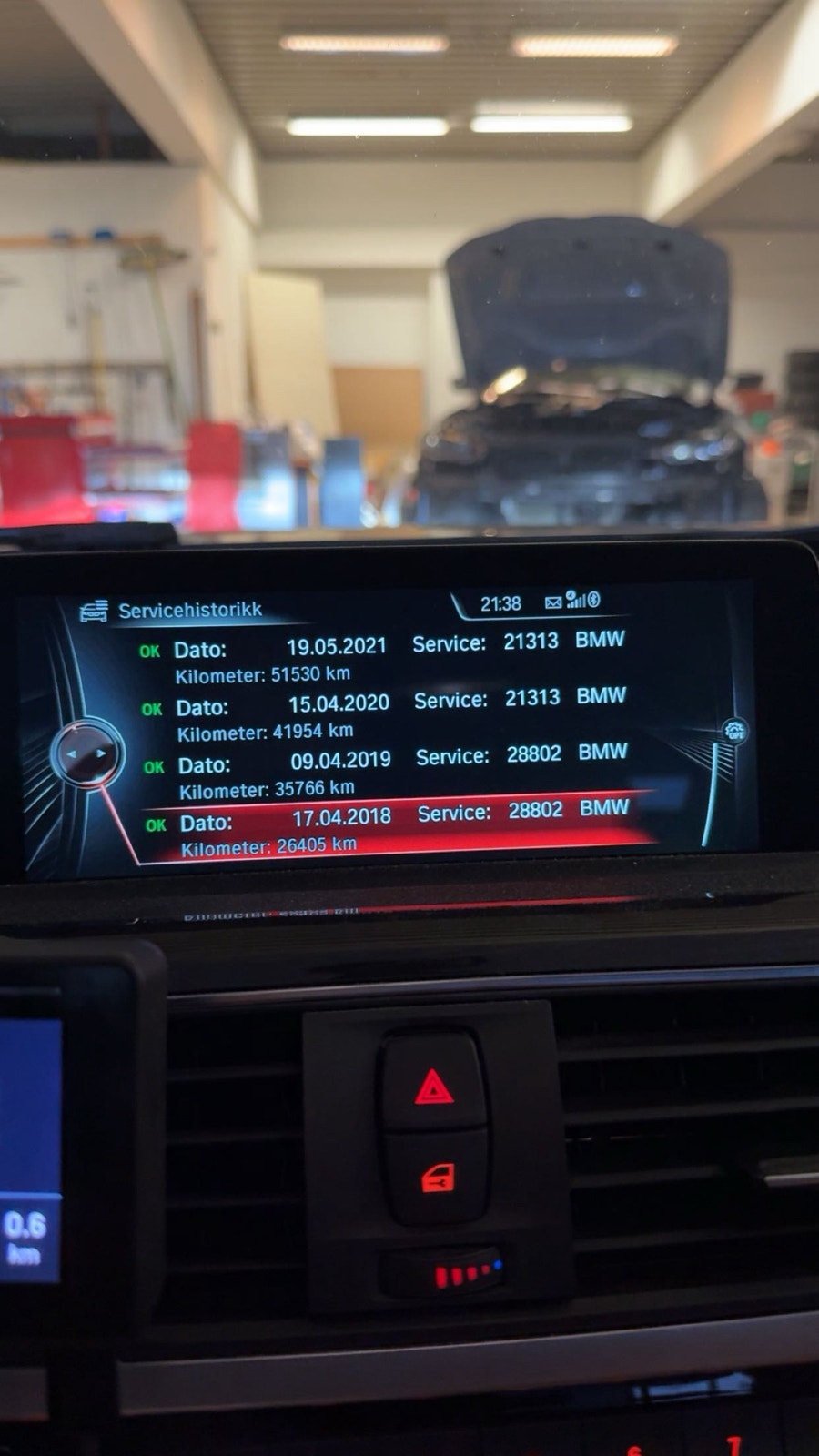 BMW 330e Sedan Steptronic, 252hp, 2016