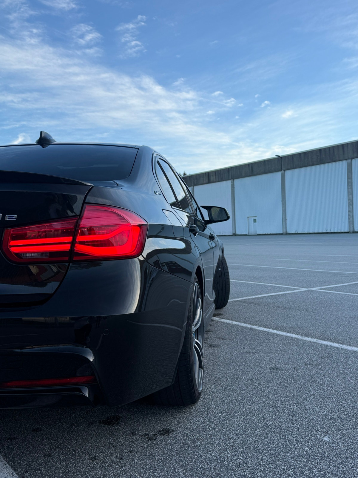 BMW 330e Sedan Steptronic, 252hp, 2016
