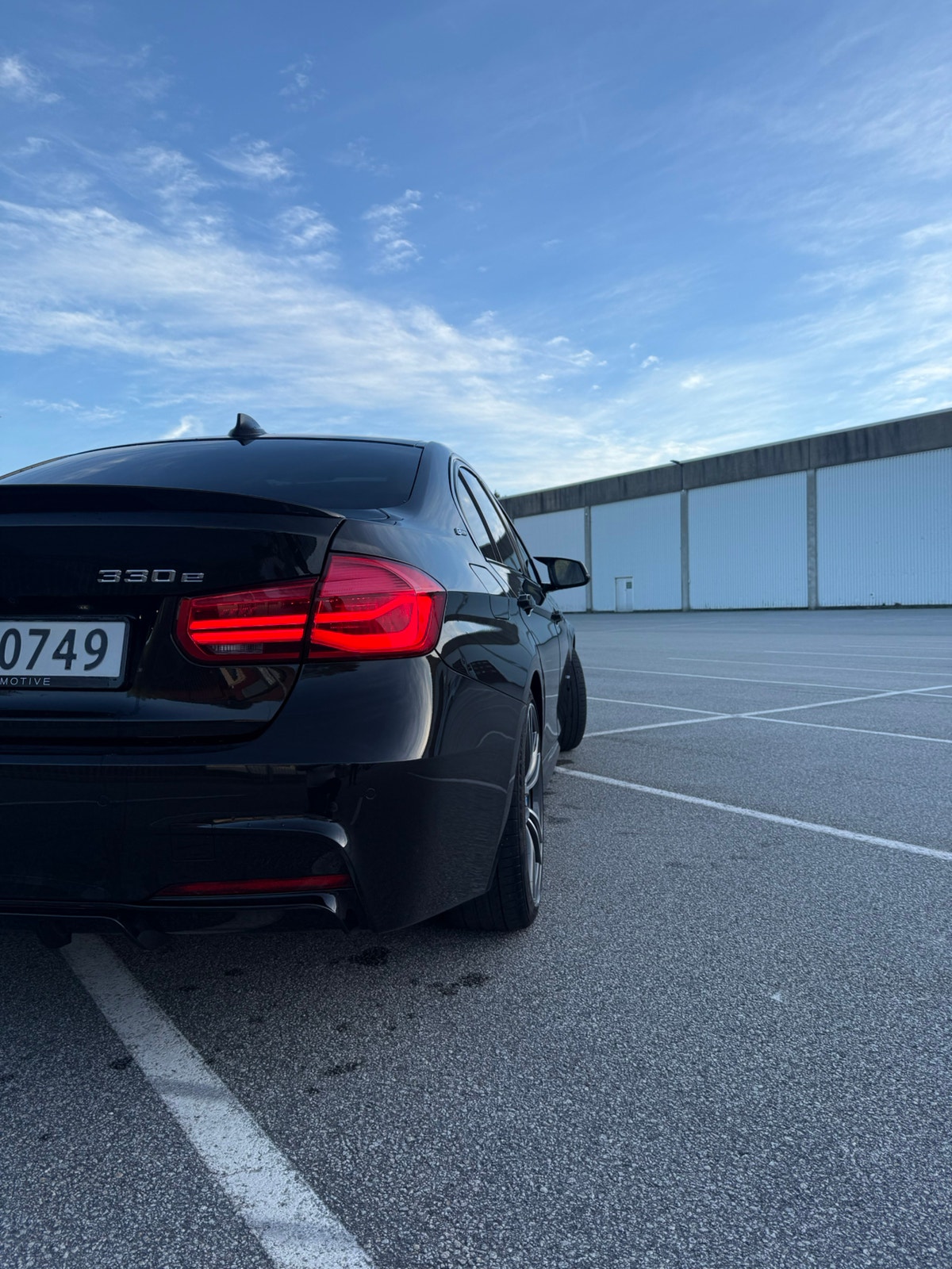 BMW 330e Sedan Steptronic, 252hp, 2016