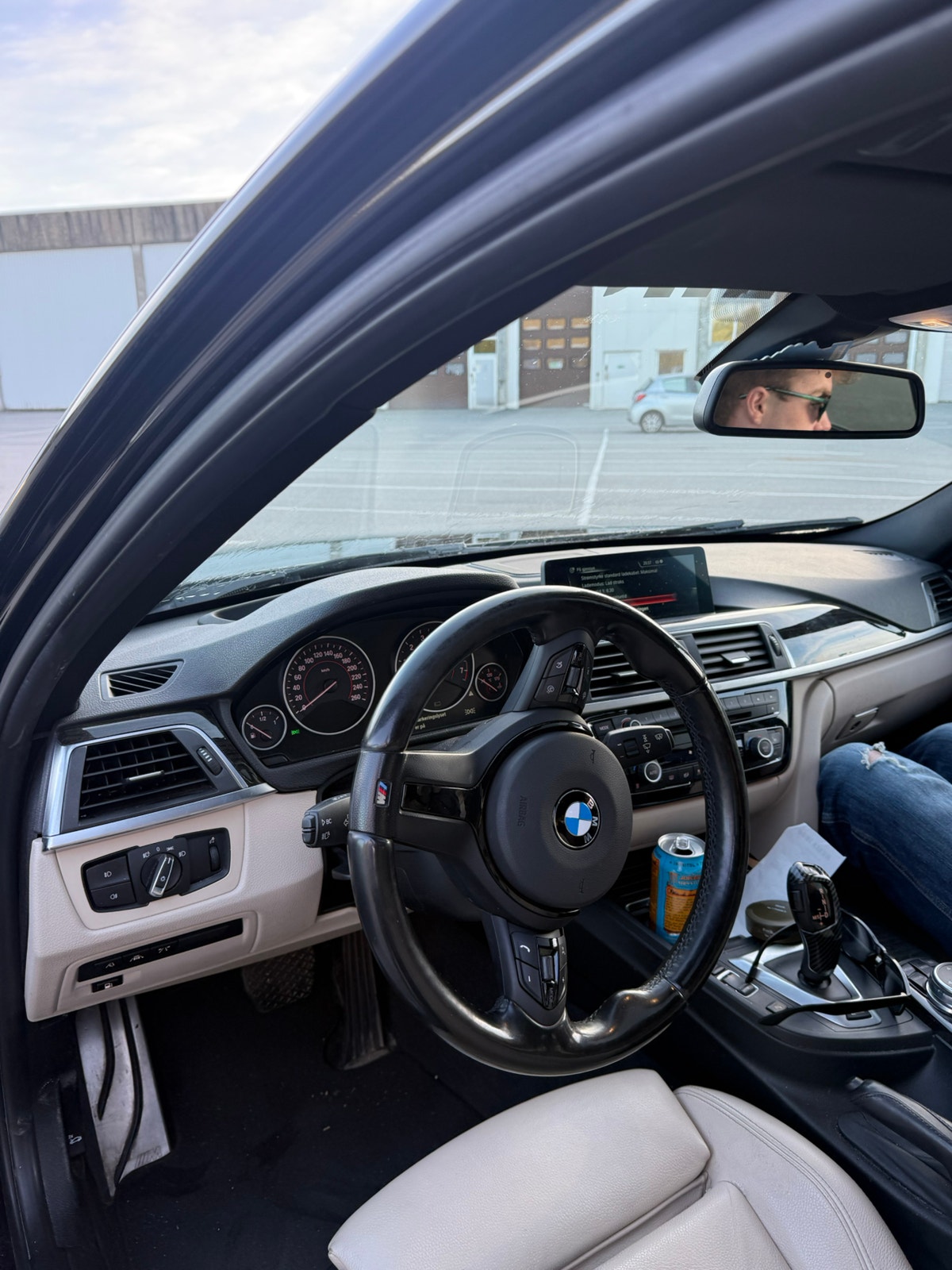BMW 330e Sedan Steptronic, 252hp, 2016