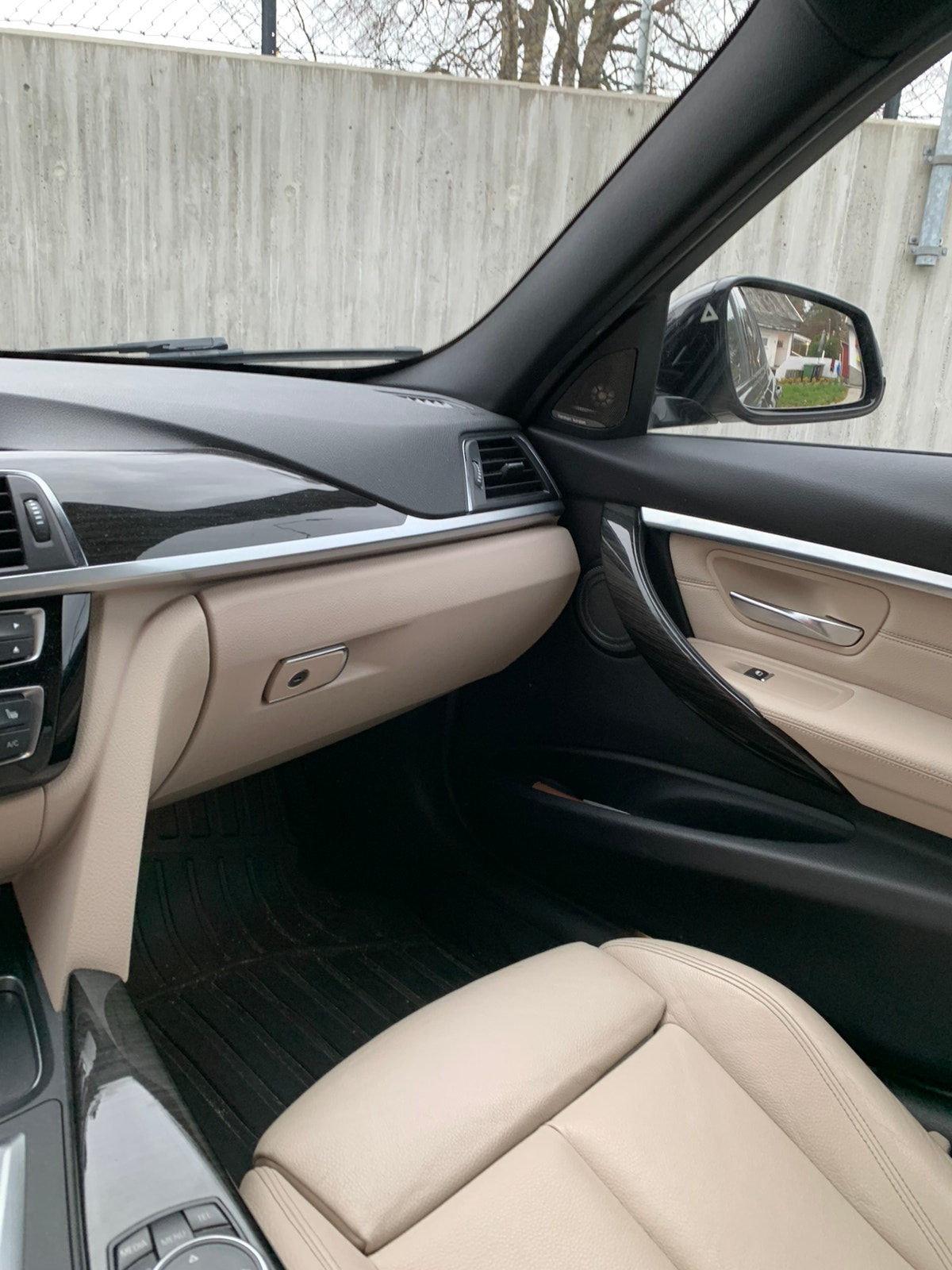 BMW 330e Sedan Steptronic, 252hp, 2016