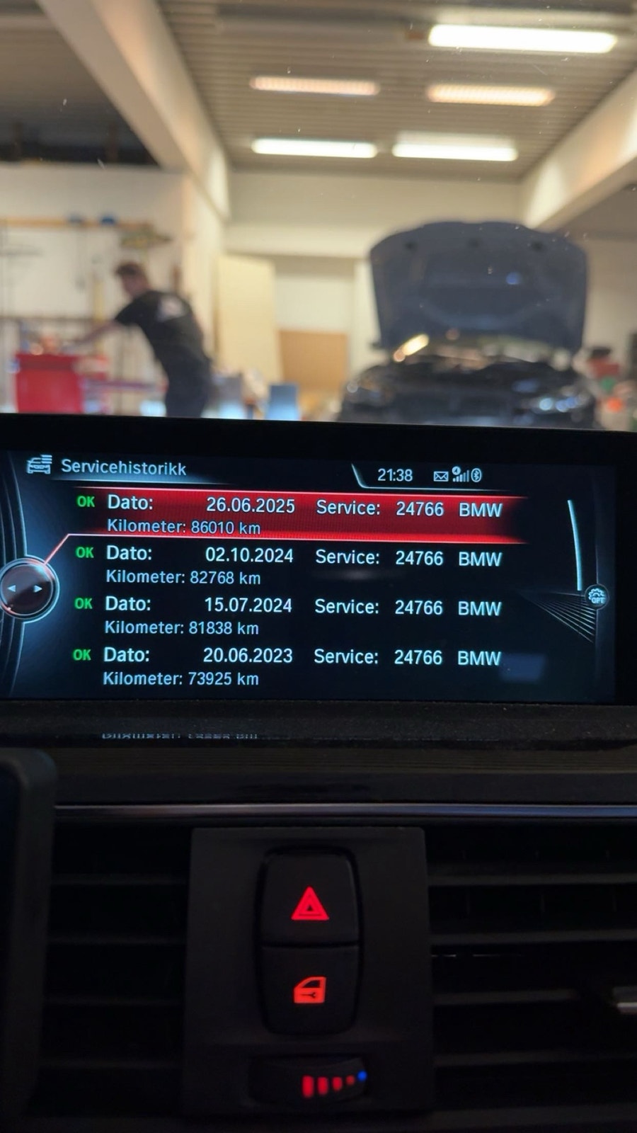 BMW 330e Sedan Steptronic, 252hp, 2016