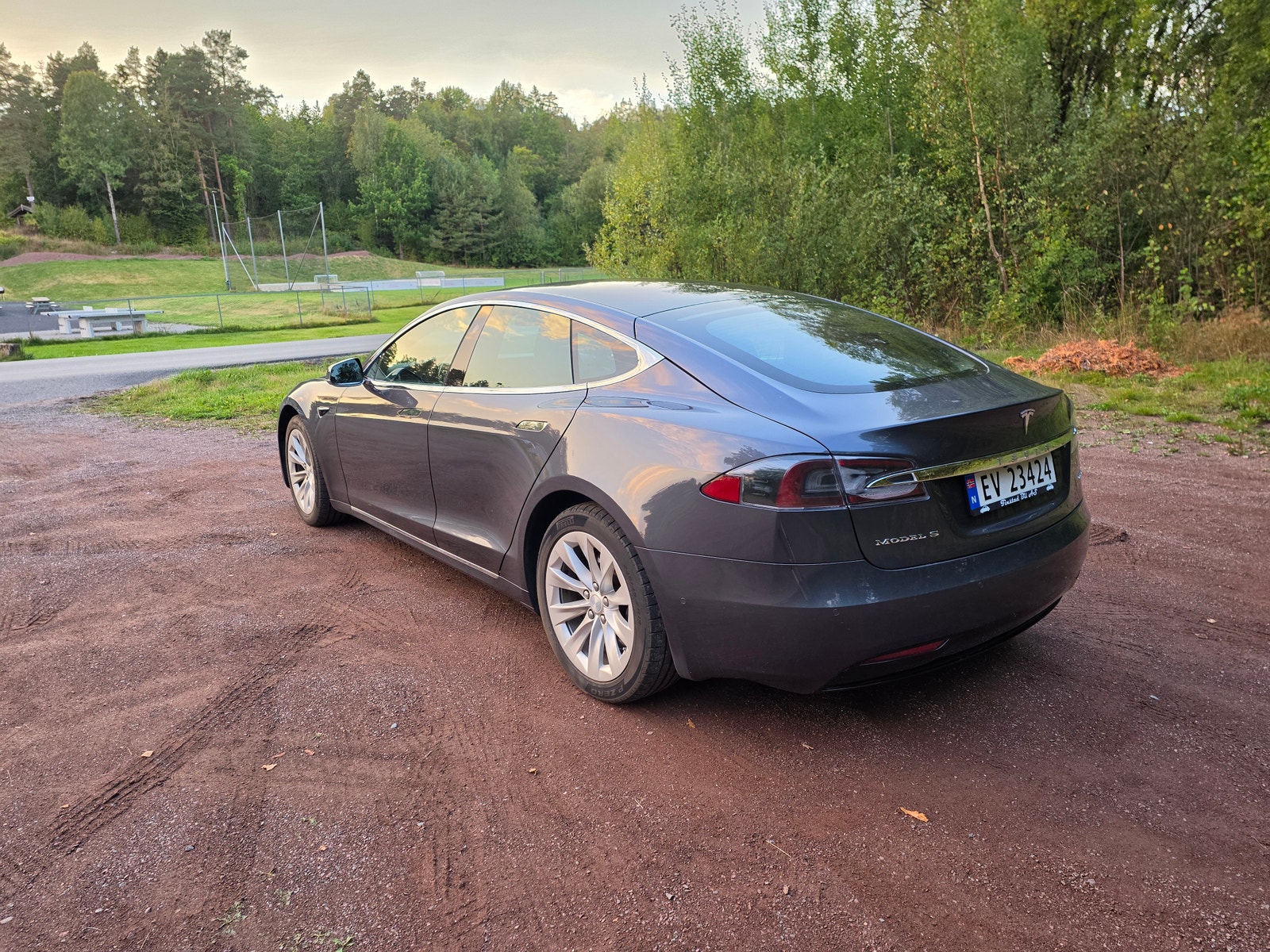 Tesla Model S 75D, 525ps, 2018