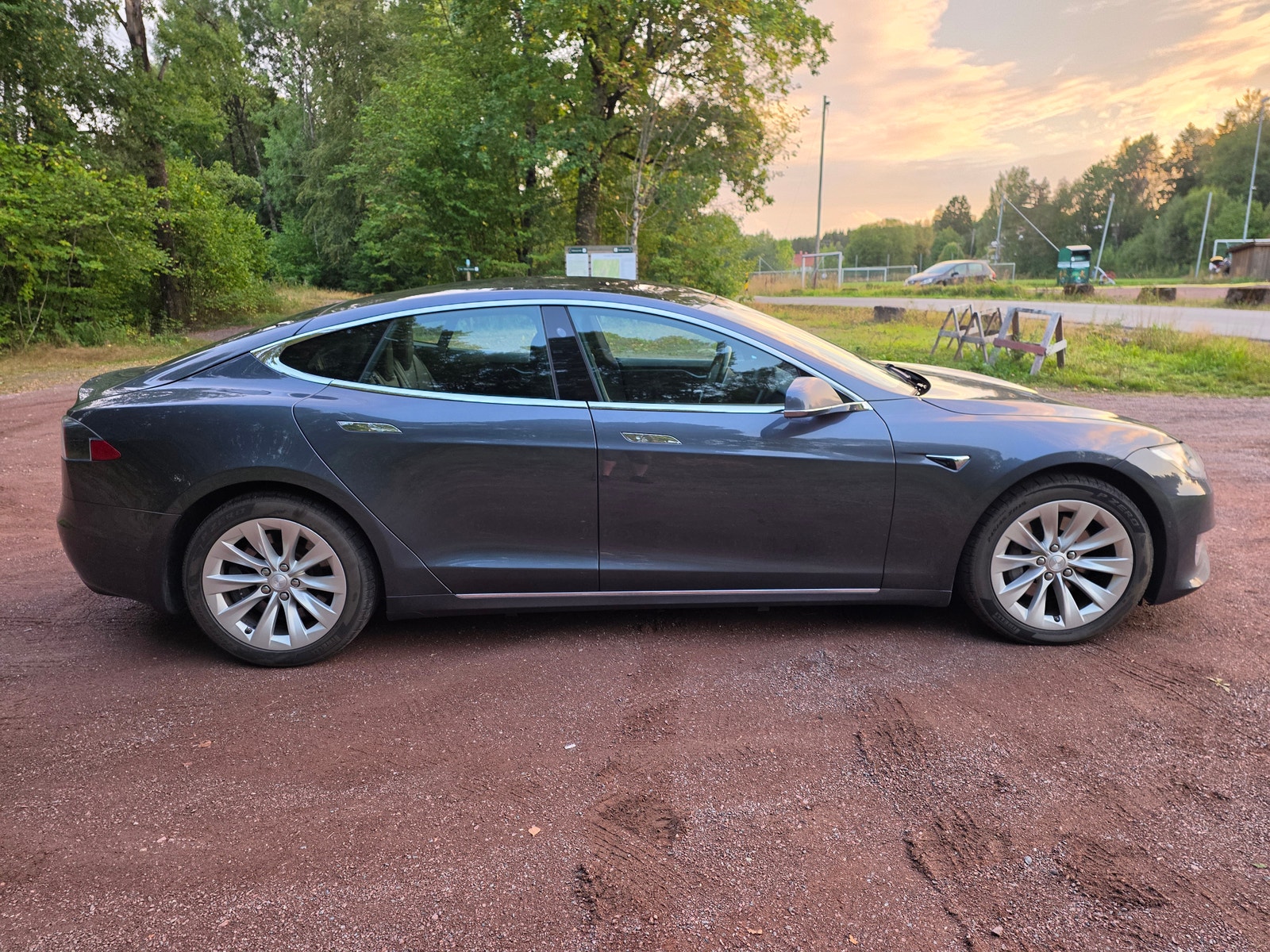 Tesla Model S 75D, 525ps, 2018