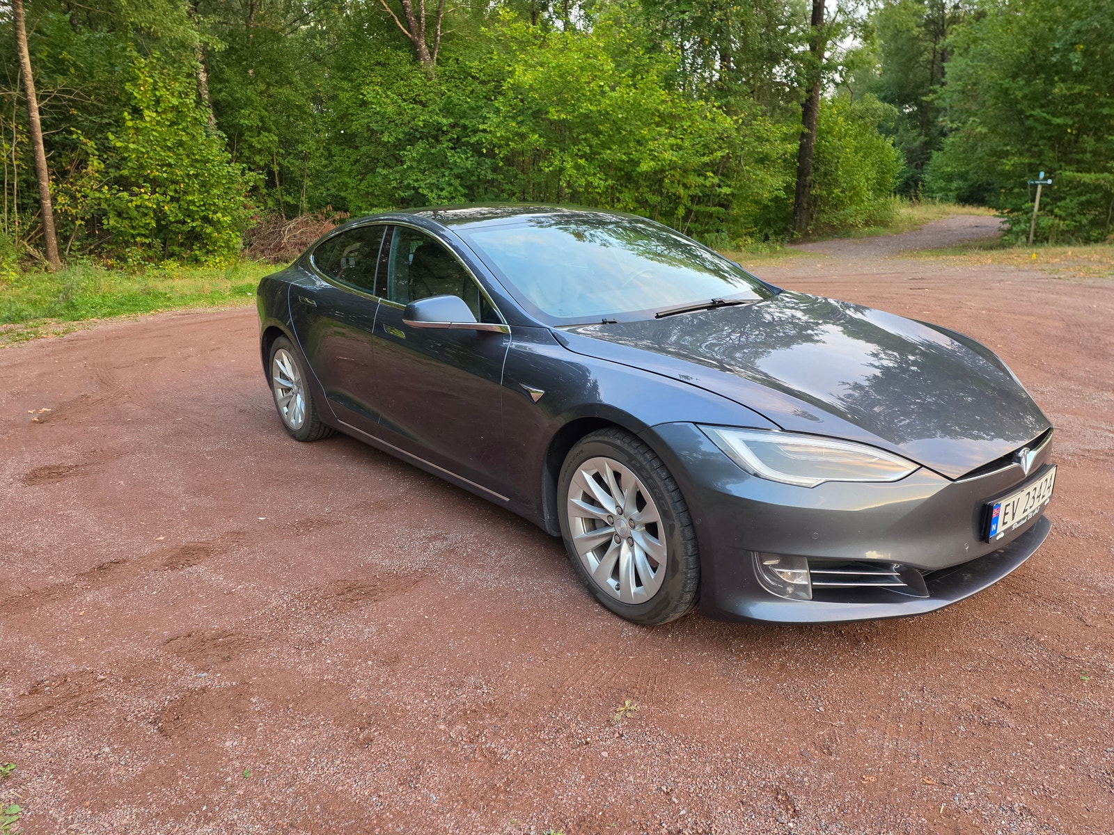 Tesla Model S 75D, 525ps, 2018