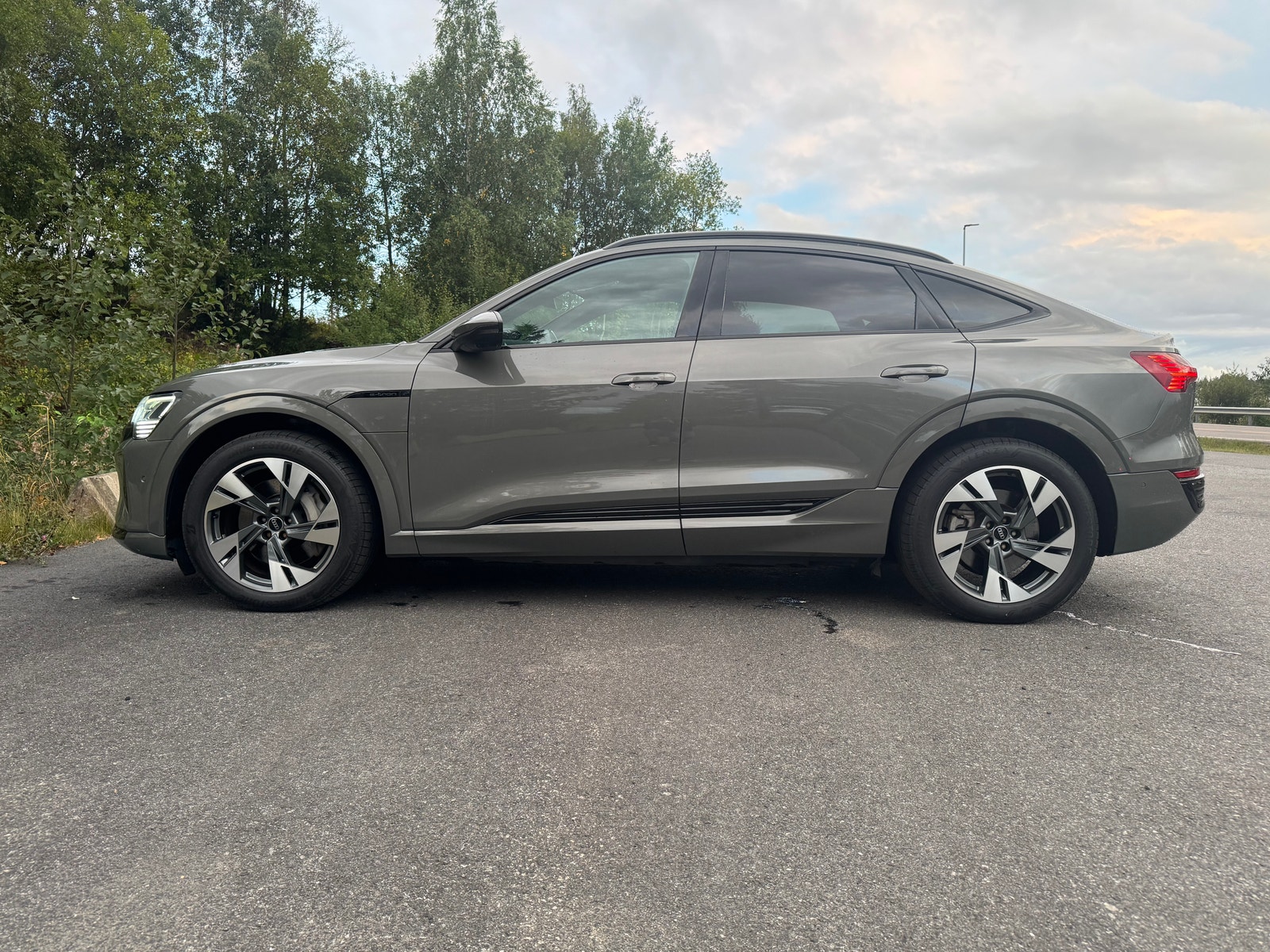 Audi Q8 Sportback 55 e-tron quattro, 408hp, 2024