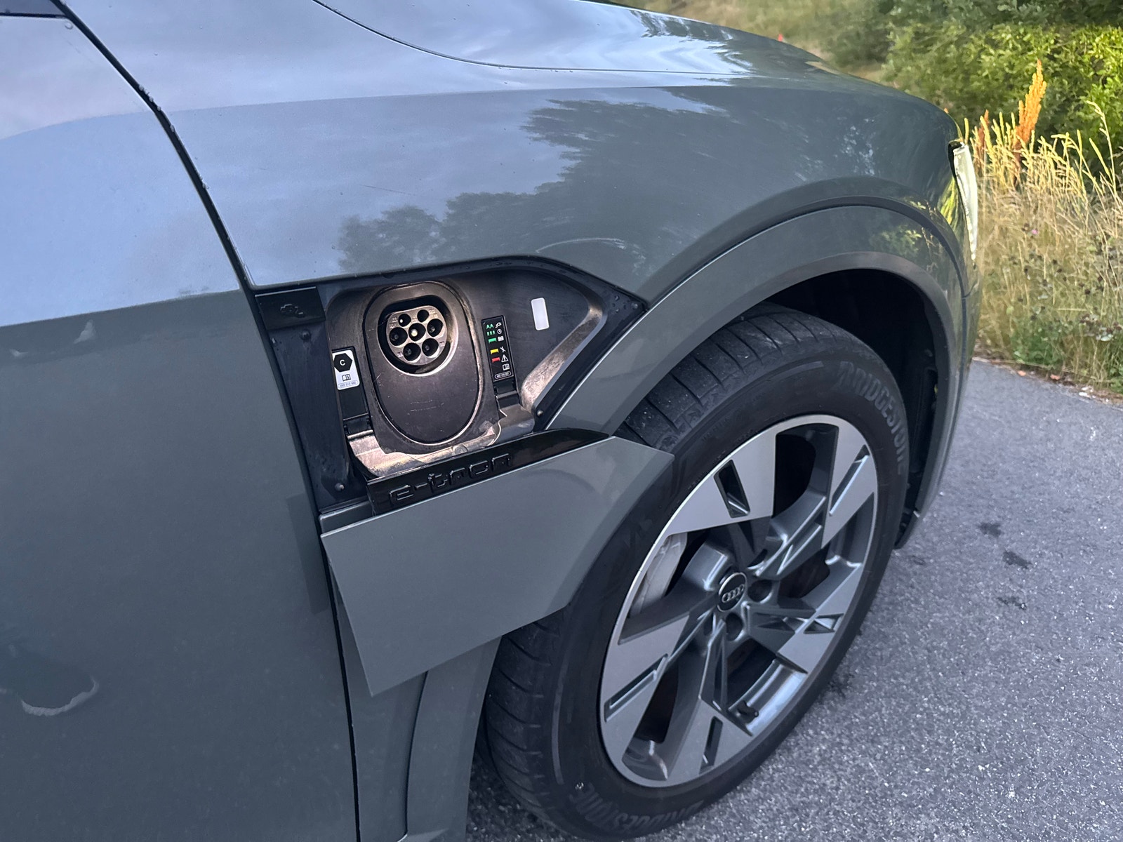 Audi Q8 Sportback 55 e-tron quattro, 408hp, 2024