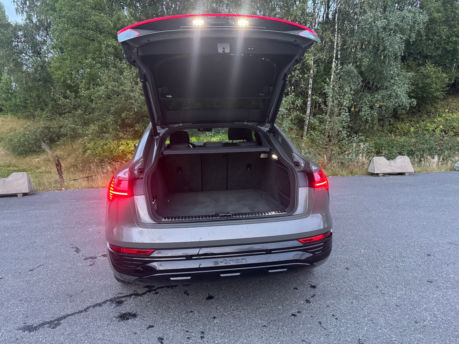 Audi Q8 Sportback 55 e-tron quattro, 408hp, 2024