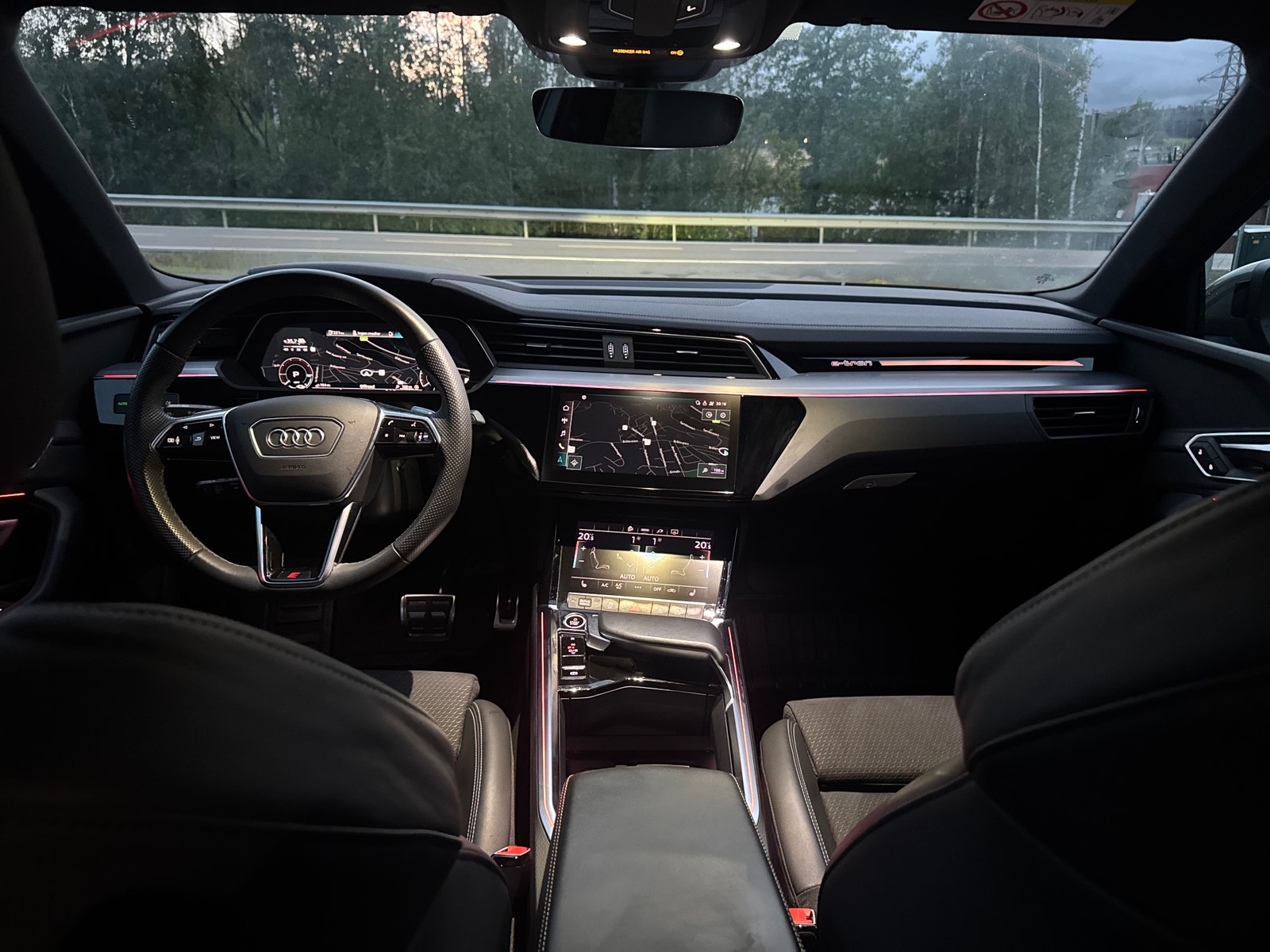 Audi Q8 Sportback 55 e-tron quattro, 408hp, 2024