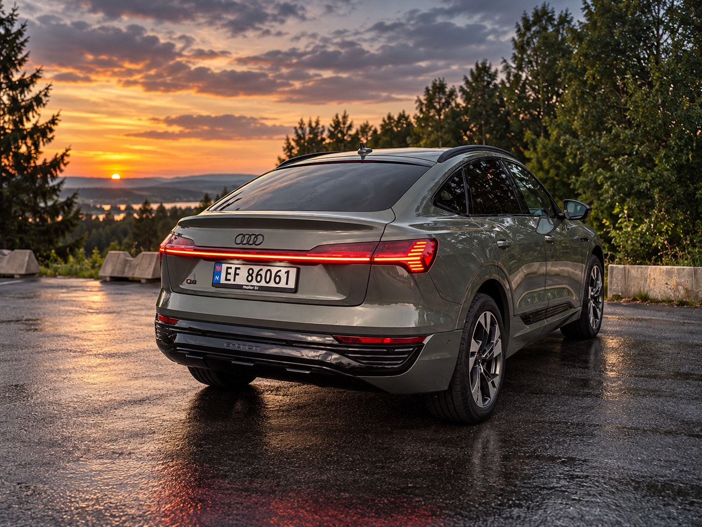 Audi Q8 Sportback 55 e-tron quattro, 408hp, 2024