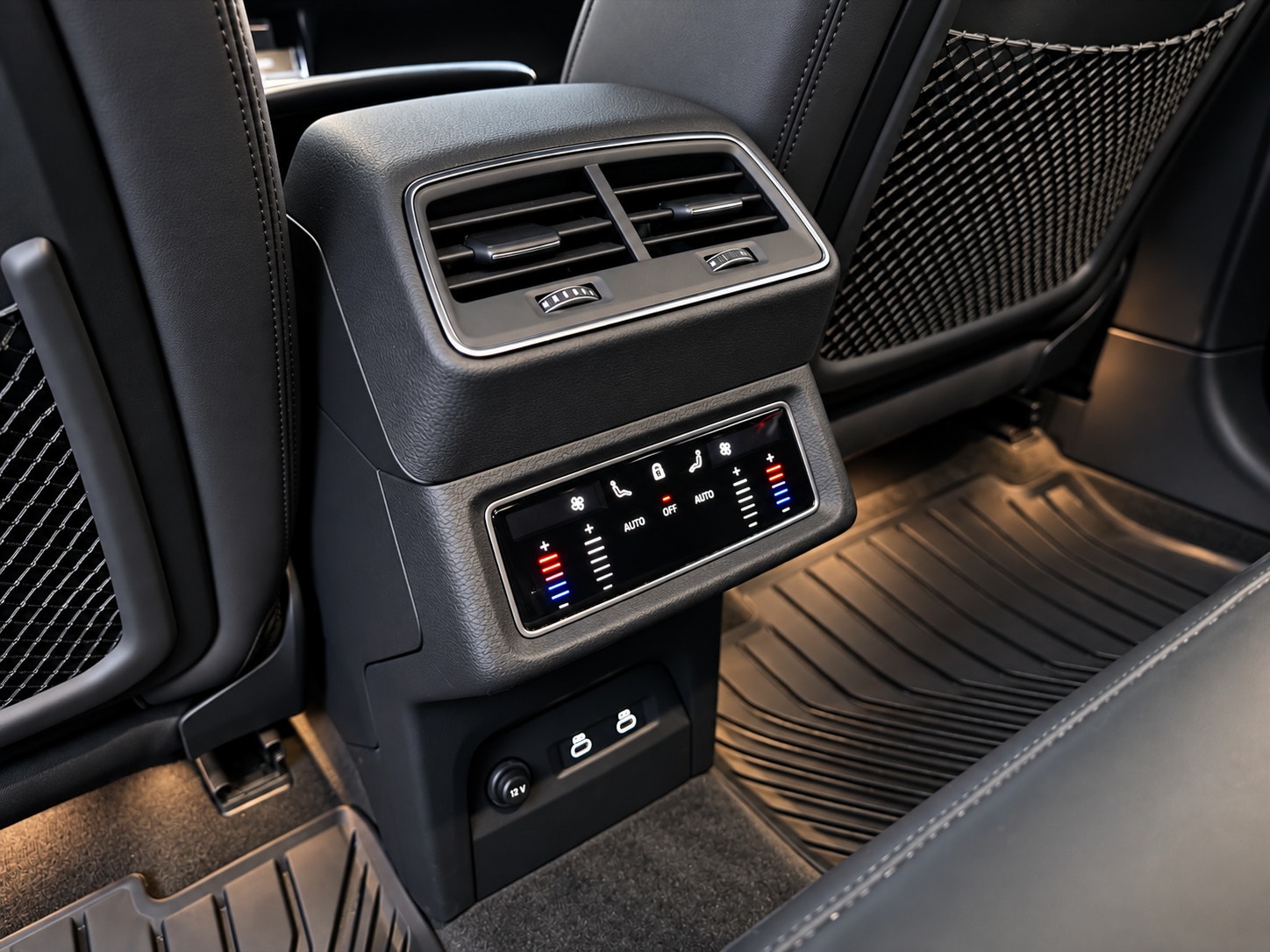 Audi Q8 Sportback 55 e-tron quattro, 408hp, 2024