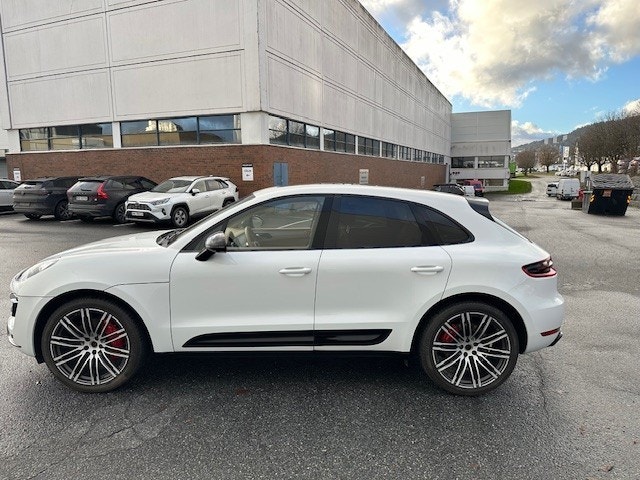 Porsche Macan Turbo PDK, 400hp, 2014