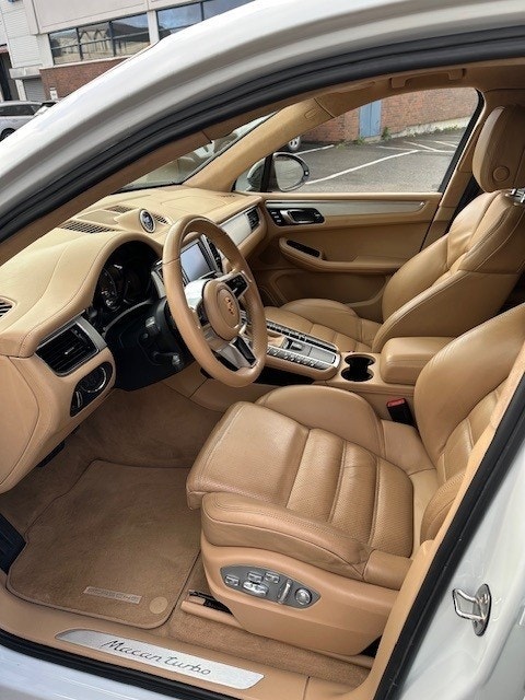 Porsche Macan Turbo PDK, 400hp, 2014