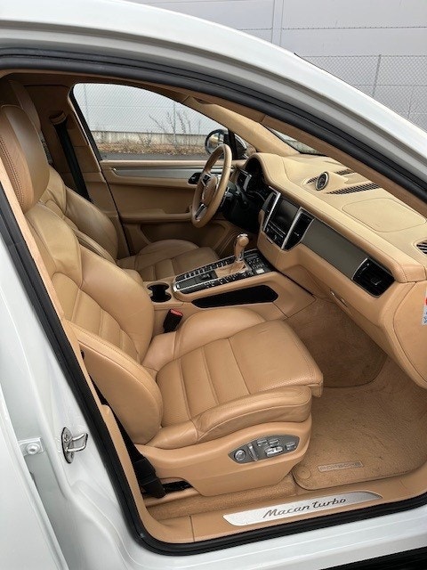 Porsche Macan Turbo PDK, 400hp, 2014