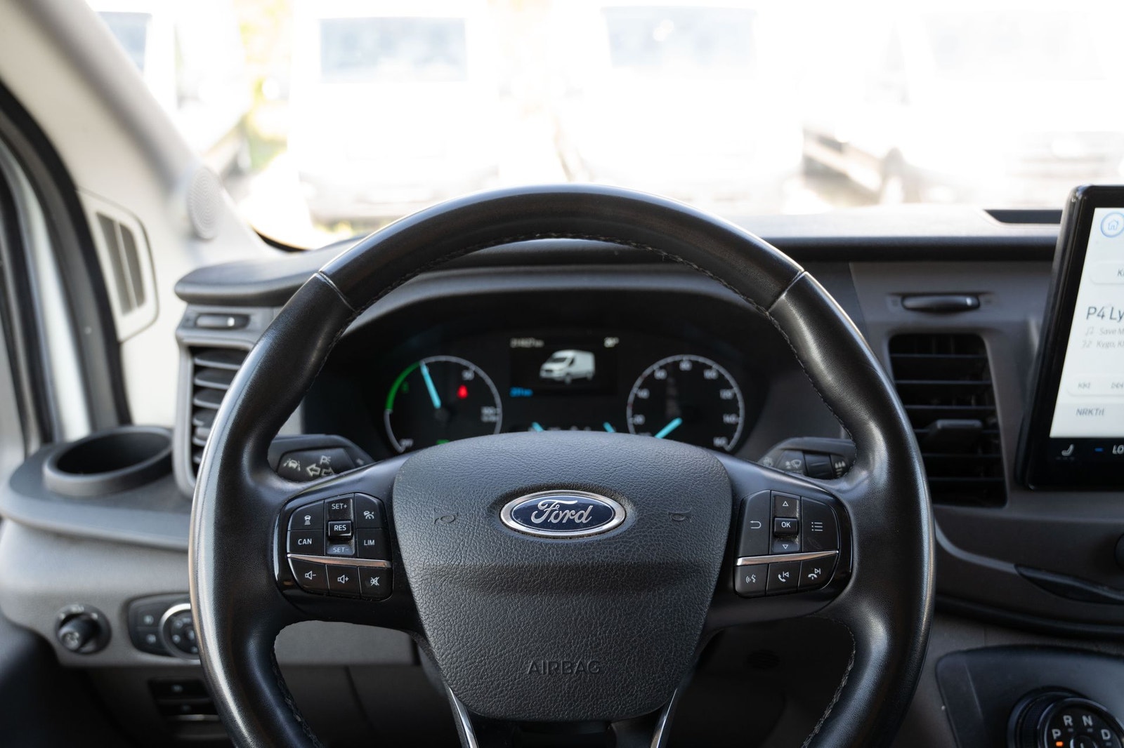 Ford E-Transit 350, 269ps, 2022