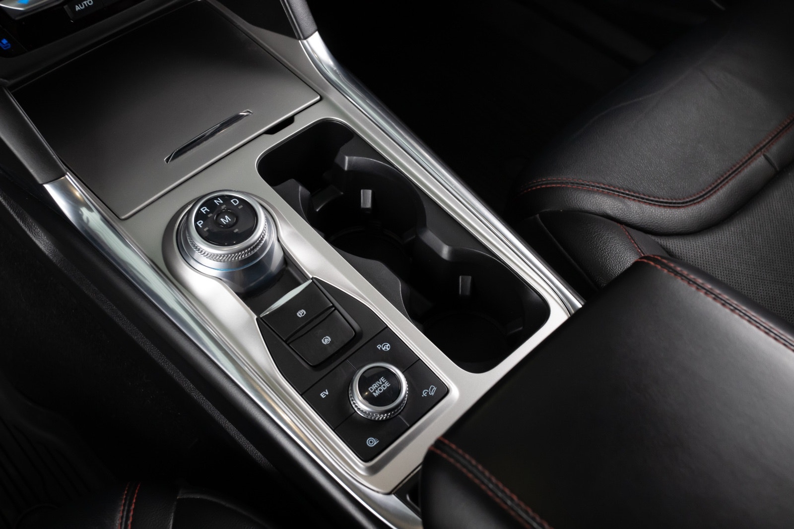 Ford Explorer Plug-In Hybrid SelectShift, 10-trins, 457ps, 2020