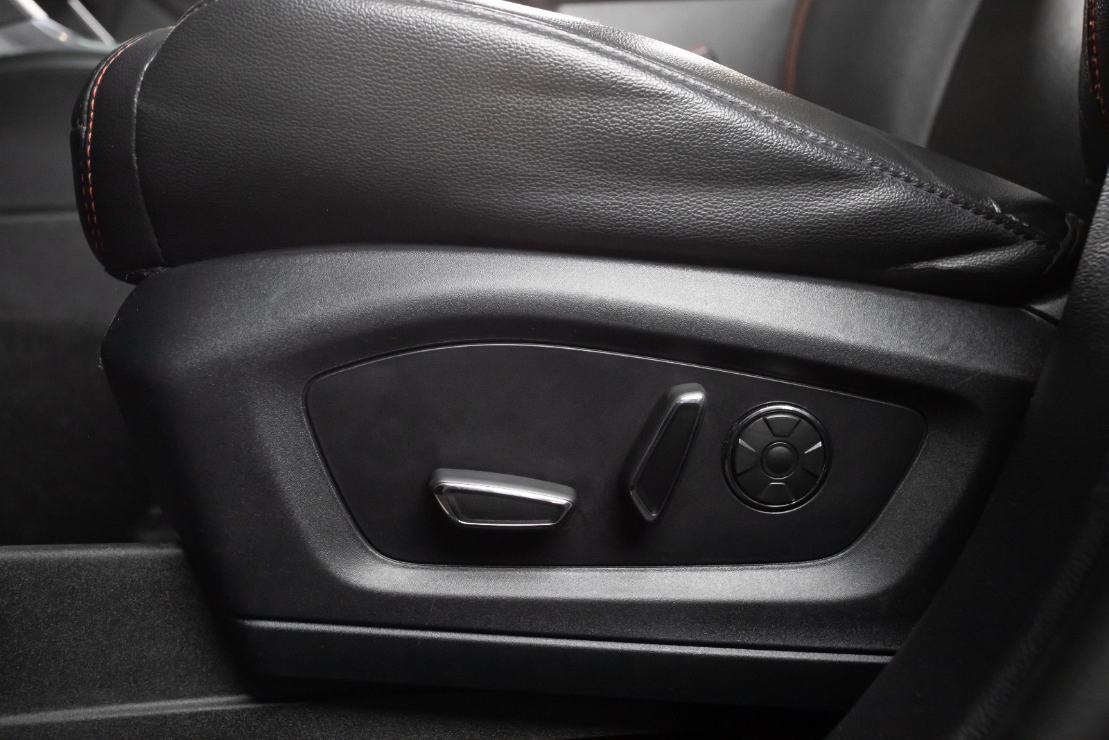 Ford Explorer Plug-In Hybrid SelectShift, 10-trins, 457ps, 2020