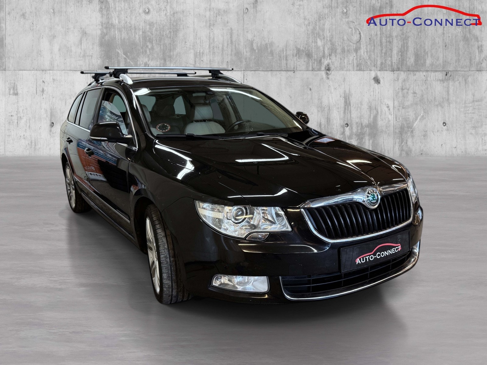 Škoda Superb Combi 2.0 TDI 4x4 DSG Sequential, 6-trins, 140ps, 2012