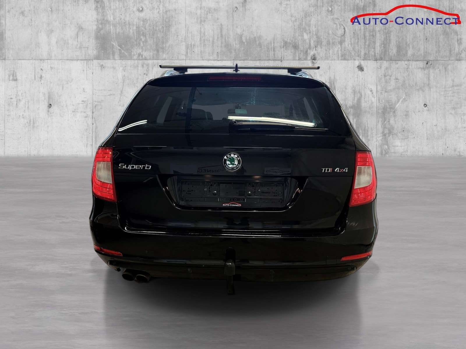 Škoda Superb Combi 2.0 TDI 4x4 DSG Sequential, 6-trins, 140ps, 2012