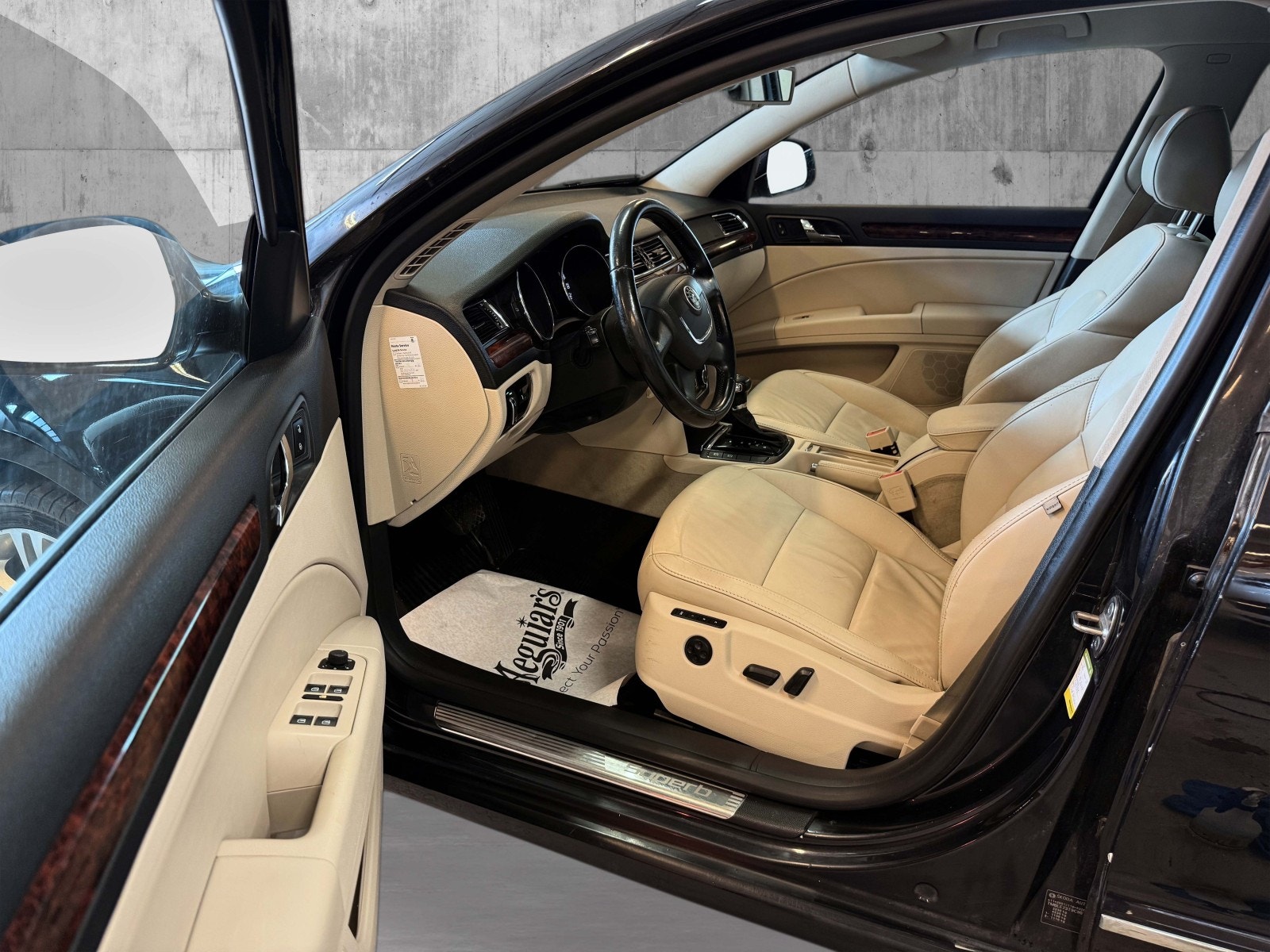Škoda Superb Combi 2.0 TDI 4x4 DSG Sequential, 6-trins, 140ps, 2012