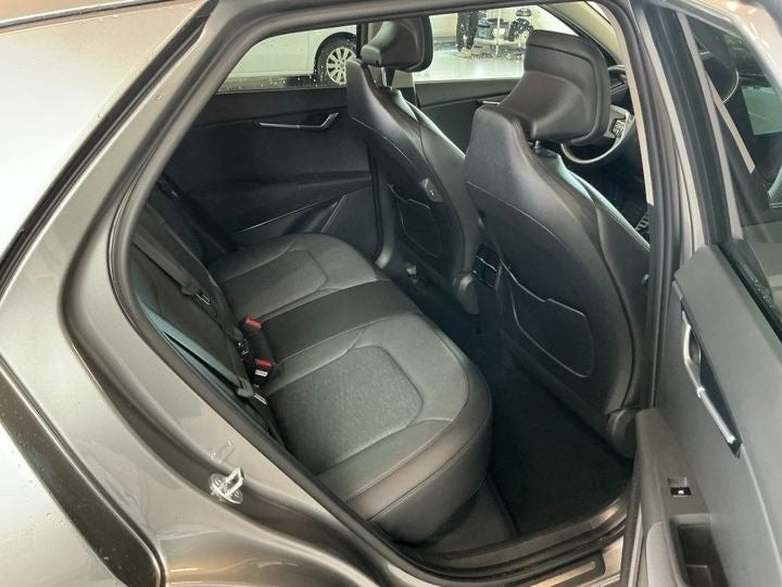 Kia Niro EV, 204hp, 2024