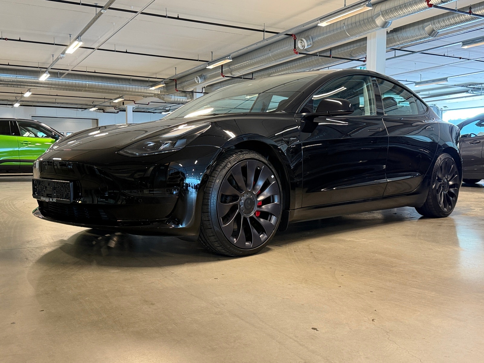 Tesla Model 3 Performance, 534hk, 2022